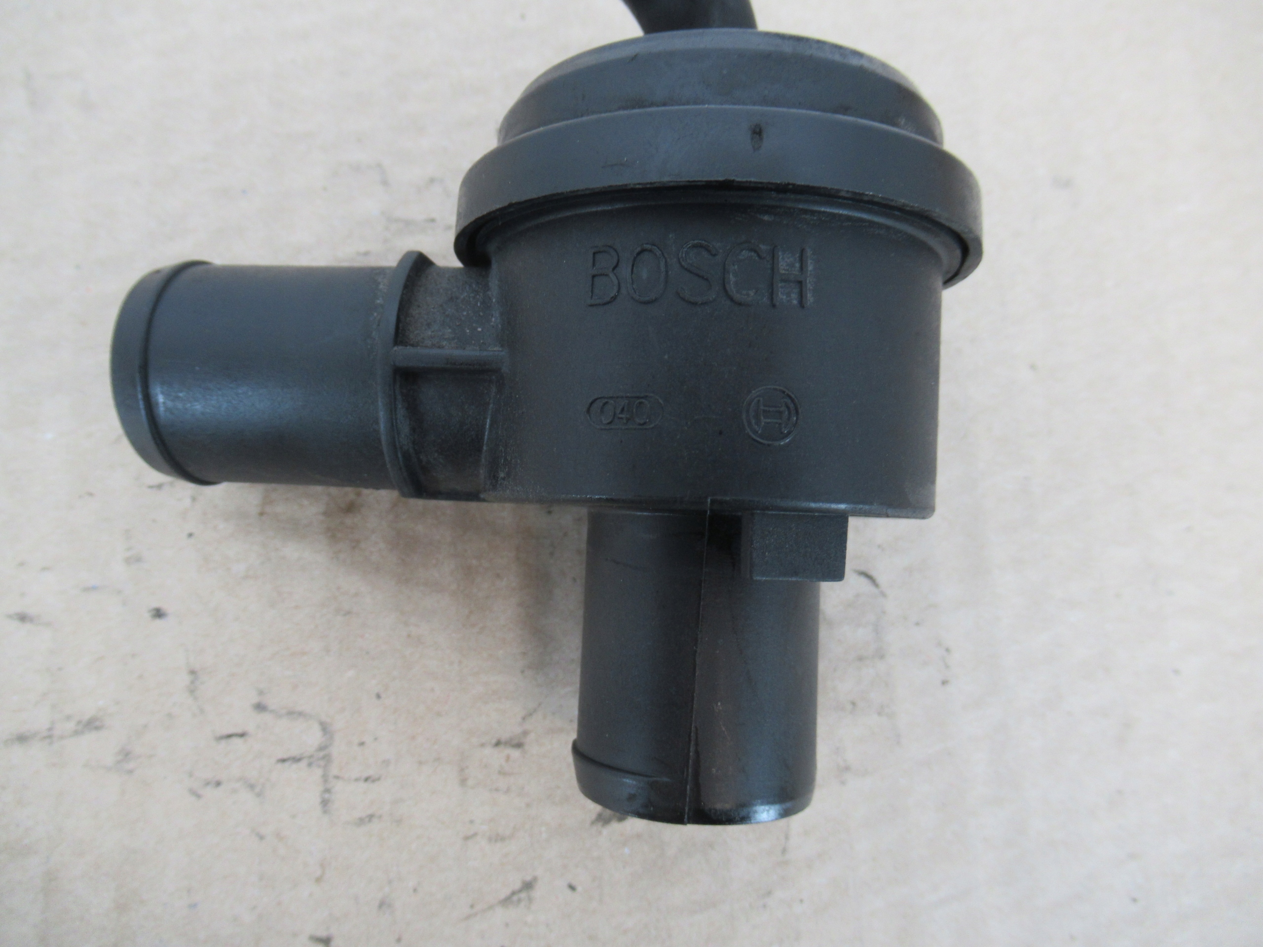 8 awt байпасный клапан. Passat 1. Байпасный клапан пассат. 8 турбо. 8т aeb.