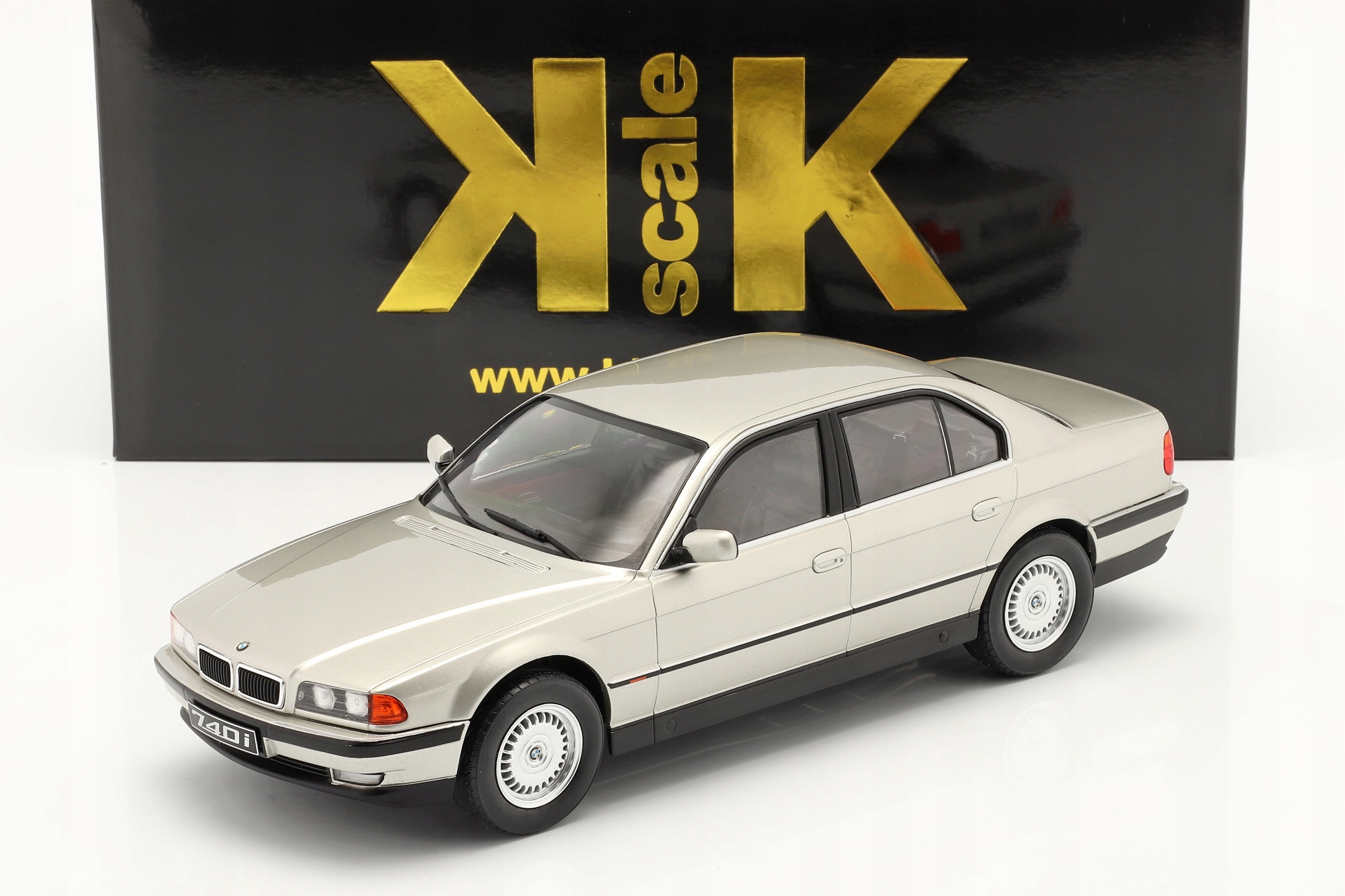 bmw e38 740i w kategorii Kolekcje i sztuka w Oficjalnym