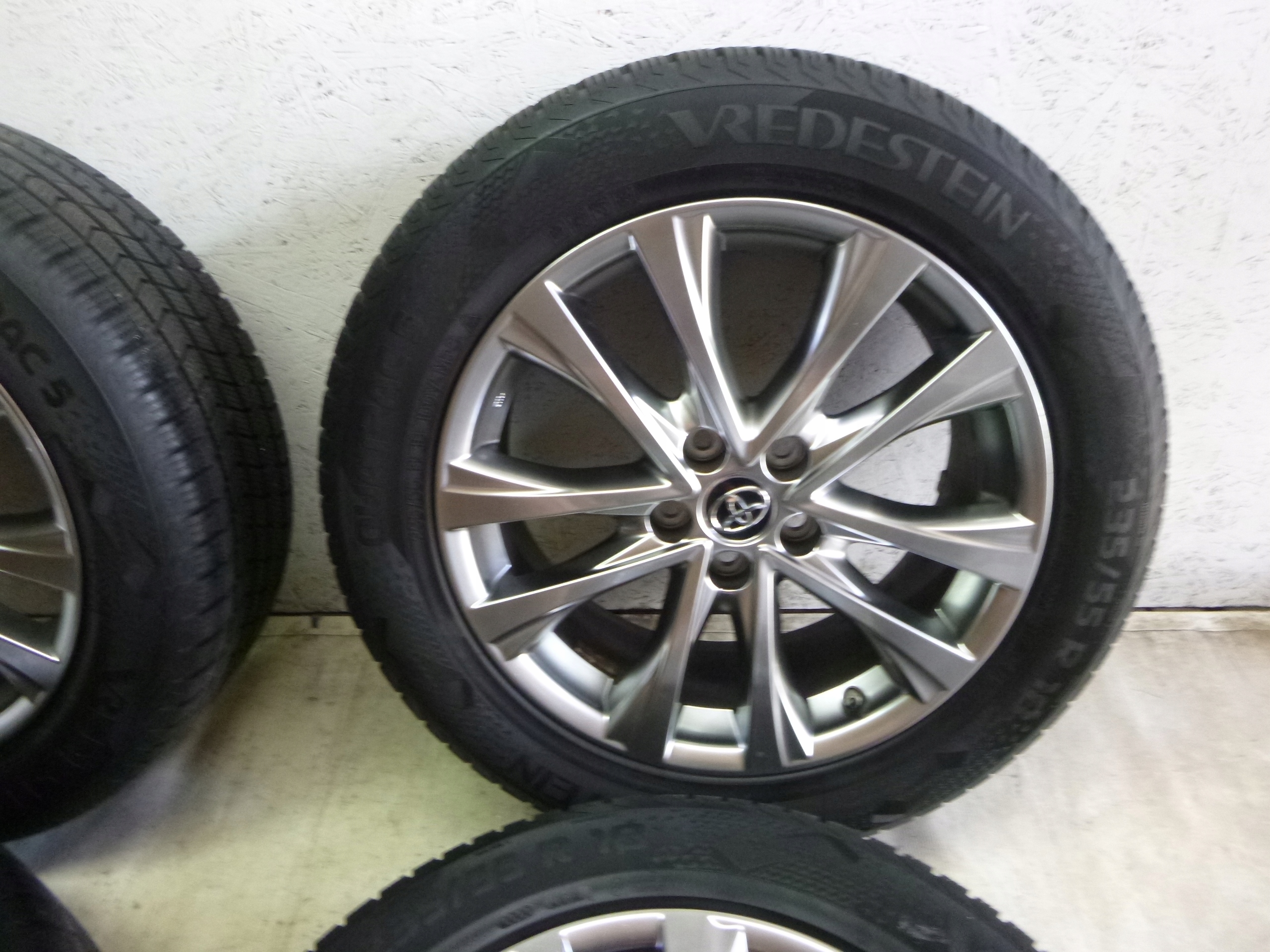 KOŁA FELGI OPONY TOYOTA RAV4 IV 235/55/18 5x114,3