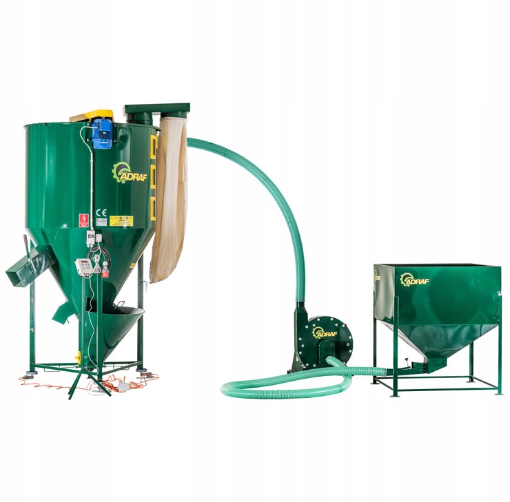 смеситель комбикорма. смеситель сыпучих кормов циклон. смеситель кормов шнековый горизонтальный. смеситель комбикормов горизонтальный с бомболюком. смеситель для кормов сг- 11.