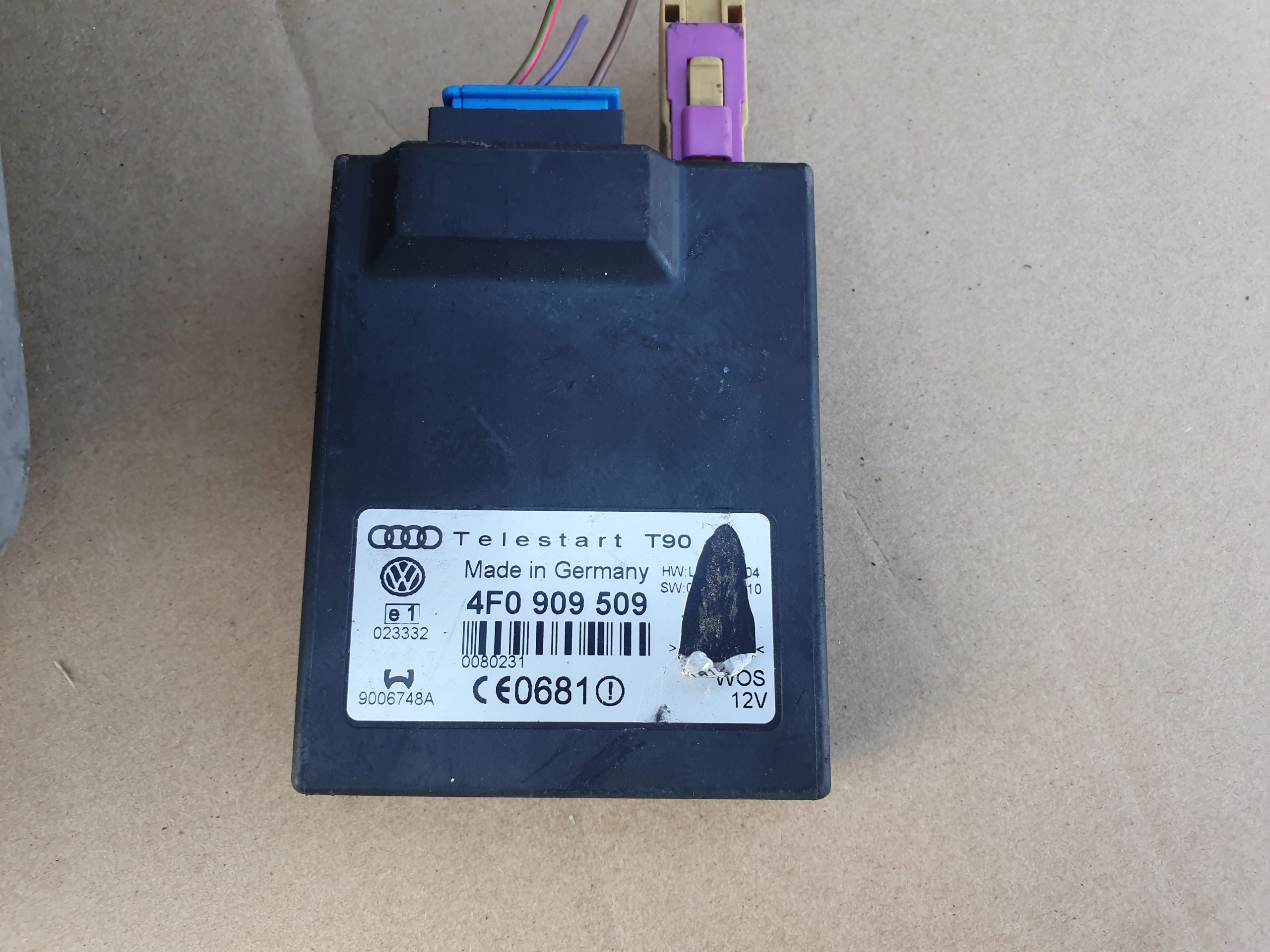 Webasto telestart t90. Таймер для вебасто термо топ с. Крышка блока управления webasto. Модуль управления вебасто. Где находится блок управления вебасто.