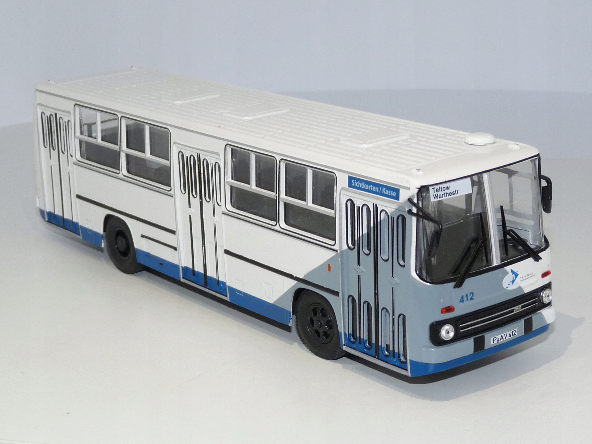 Brekina Ikarus 280.03 Bus 1972 white blue 59761