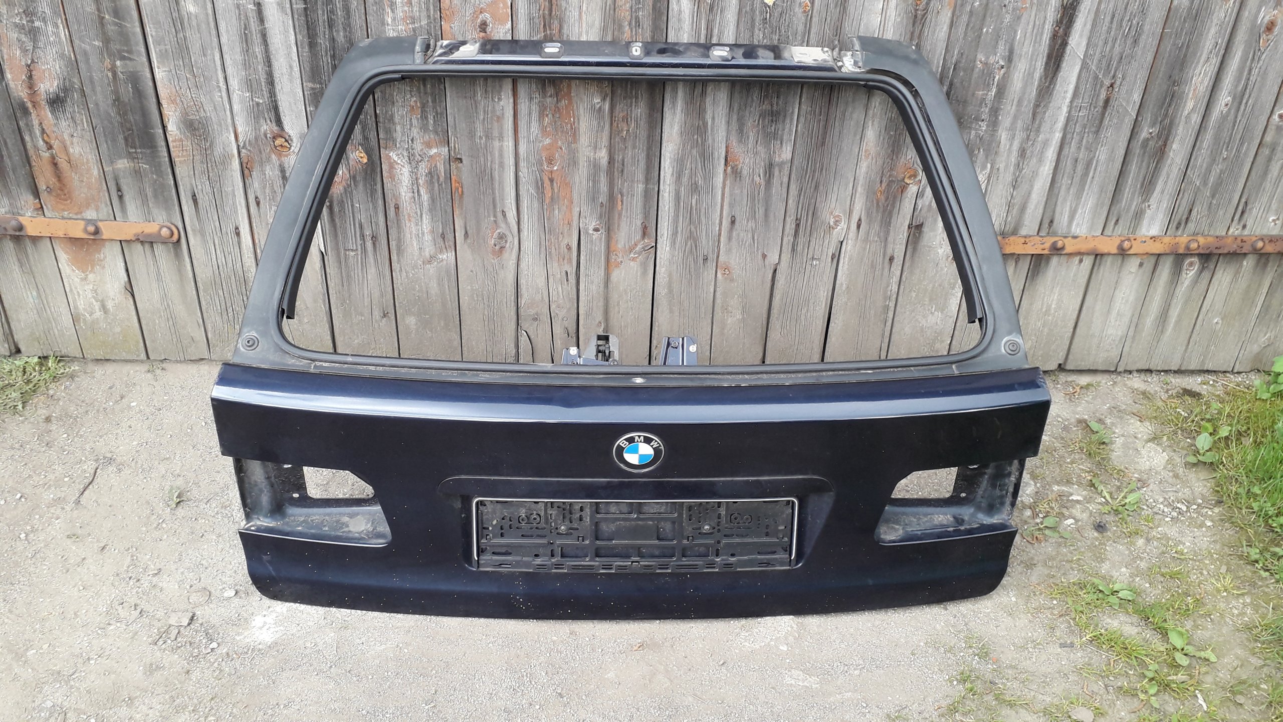 BMW E39 9603r. KOMBI tylna klapa JELENIA GÓRA