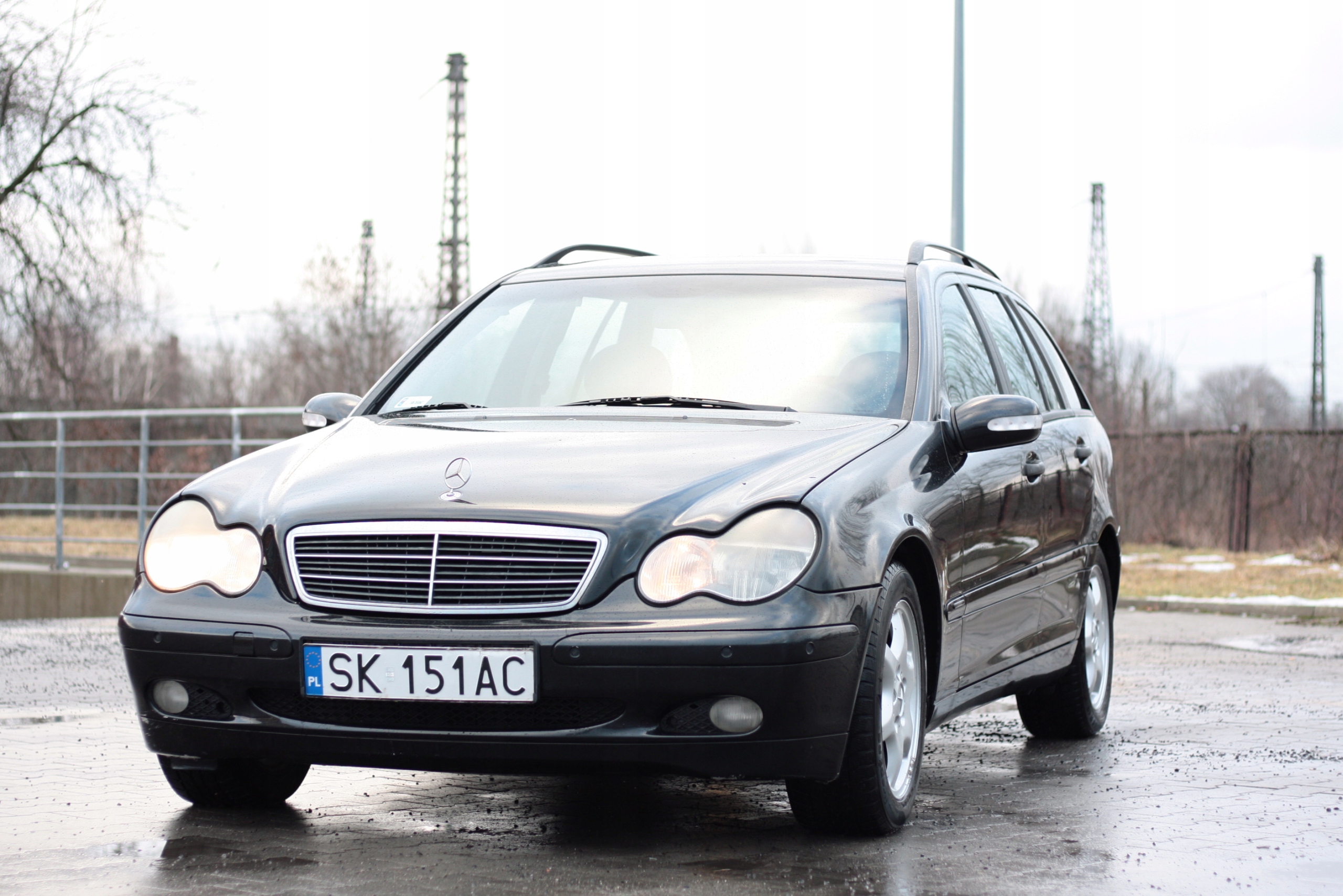 Mercedes C klasa W203 Kombi czarny 2004 2.2 CDI