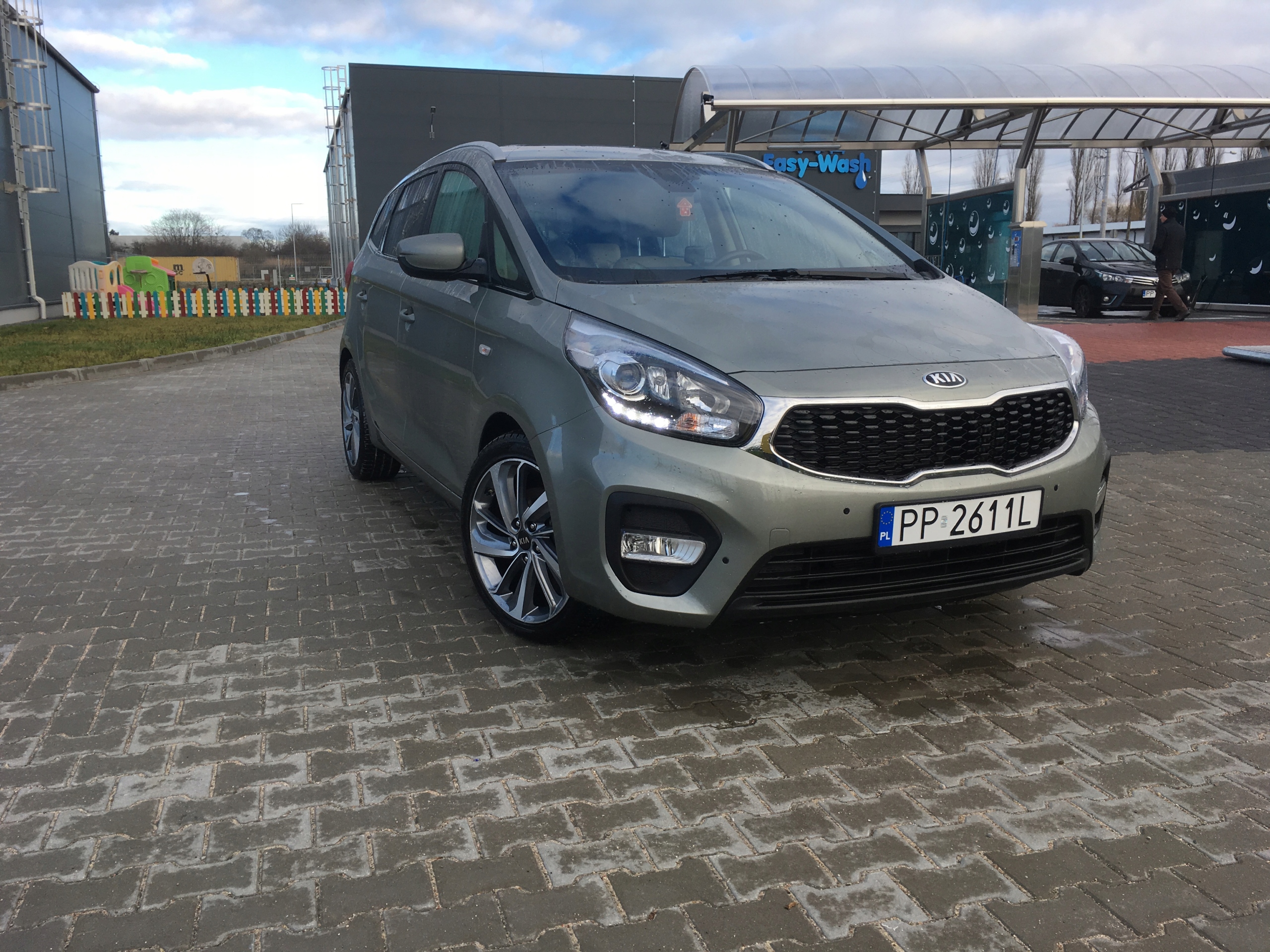 KIA CARENS IV LIFT 1,7 CRDI Bananowe Skóry, 7osób