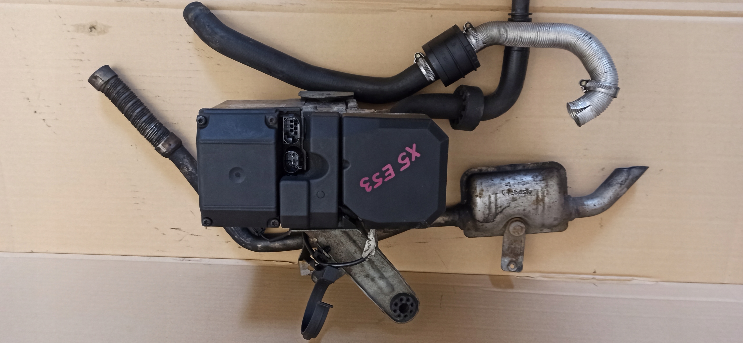 Webasto bmw x5 e53. вебасто х5. вебасто бмв е х5. автономный подогреватель на бмв х5 е70. Bmw e53 обогреватель непрерывного действия.