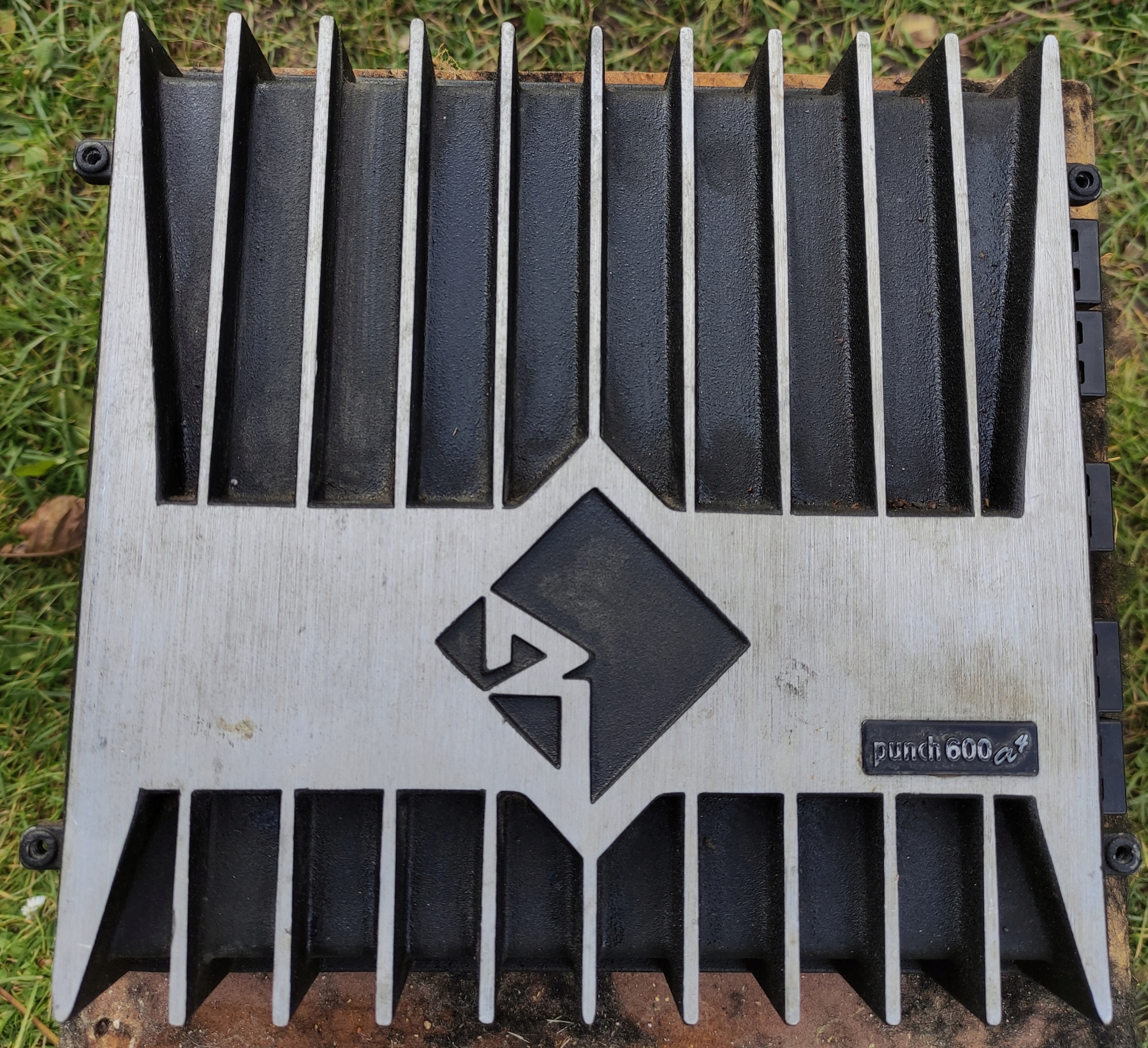 最終値下げ　レア　ロックフォードpunch600 α5 最終値下げ レア ロックフォードpunch600 α5 - メルカリ