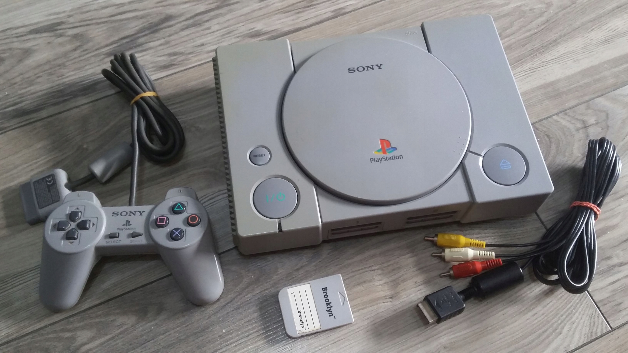 Сони плейстейшен купить челябинск. Sony PLAYSTATION 1. Sony ps1. Приставка Sony ps1. Sony PSX PLAYSTATION 2.