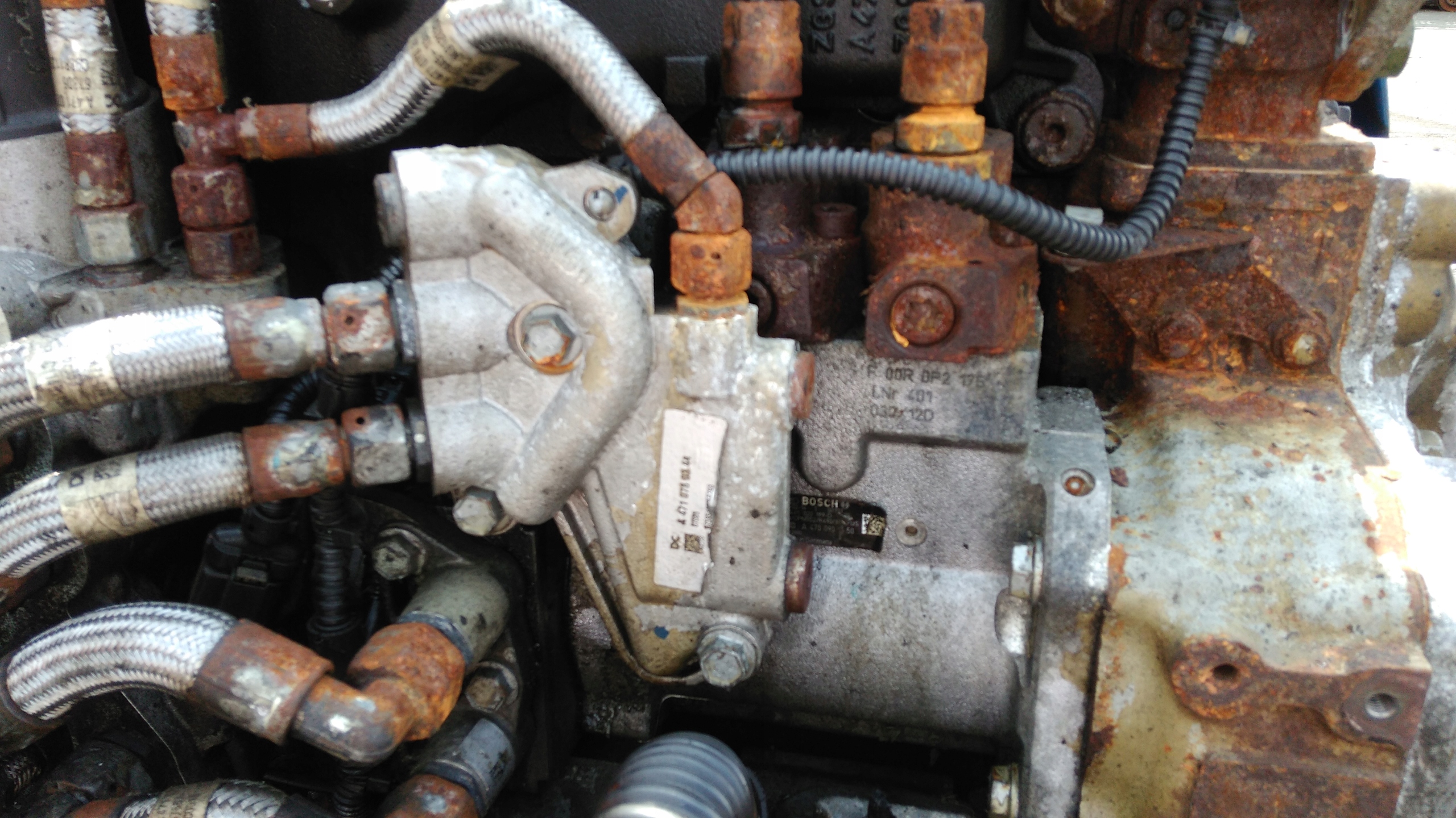 Топливная система мерседес актрос. Обратный клапан Мерседес Актрос мп1. Обратный топливный клапан Мерседес Актрос. Топливная система Мерседес Аксор. Обратный клапан Актрос мп1