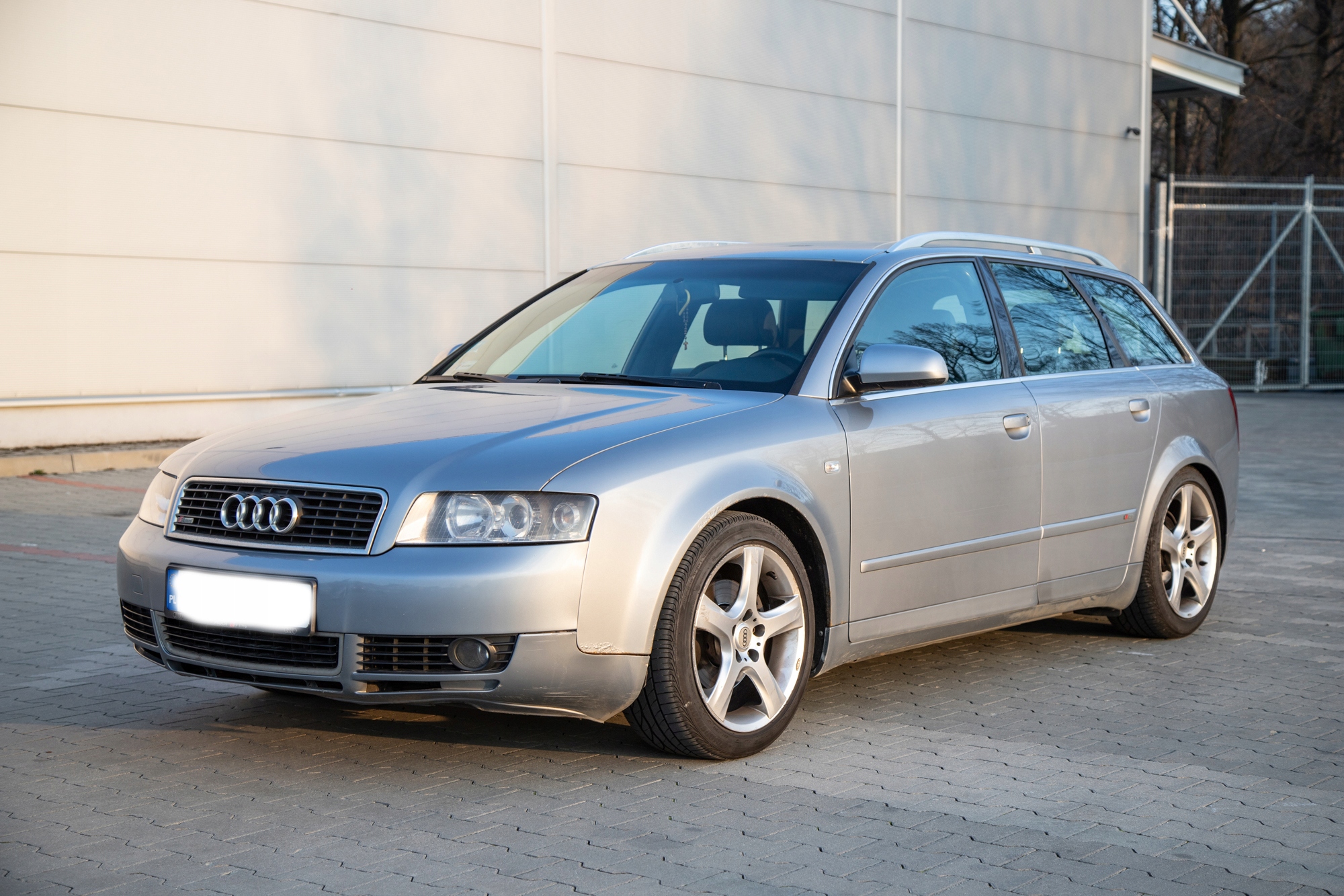 Audi A4 B6 Kombi 1 9 TDI 130 KM S Line 7935949705 oficjalne archiwum allegro