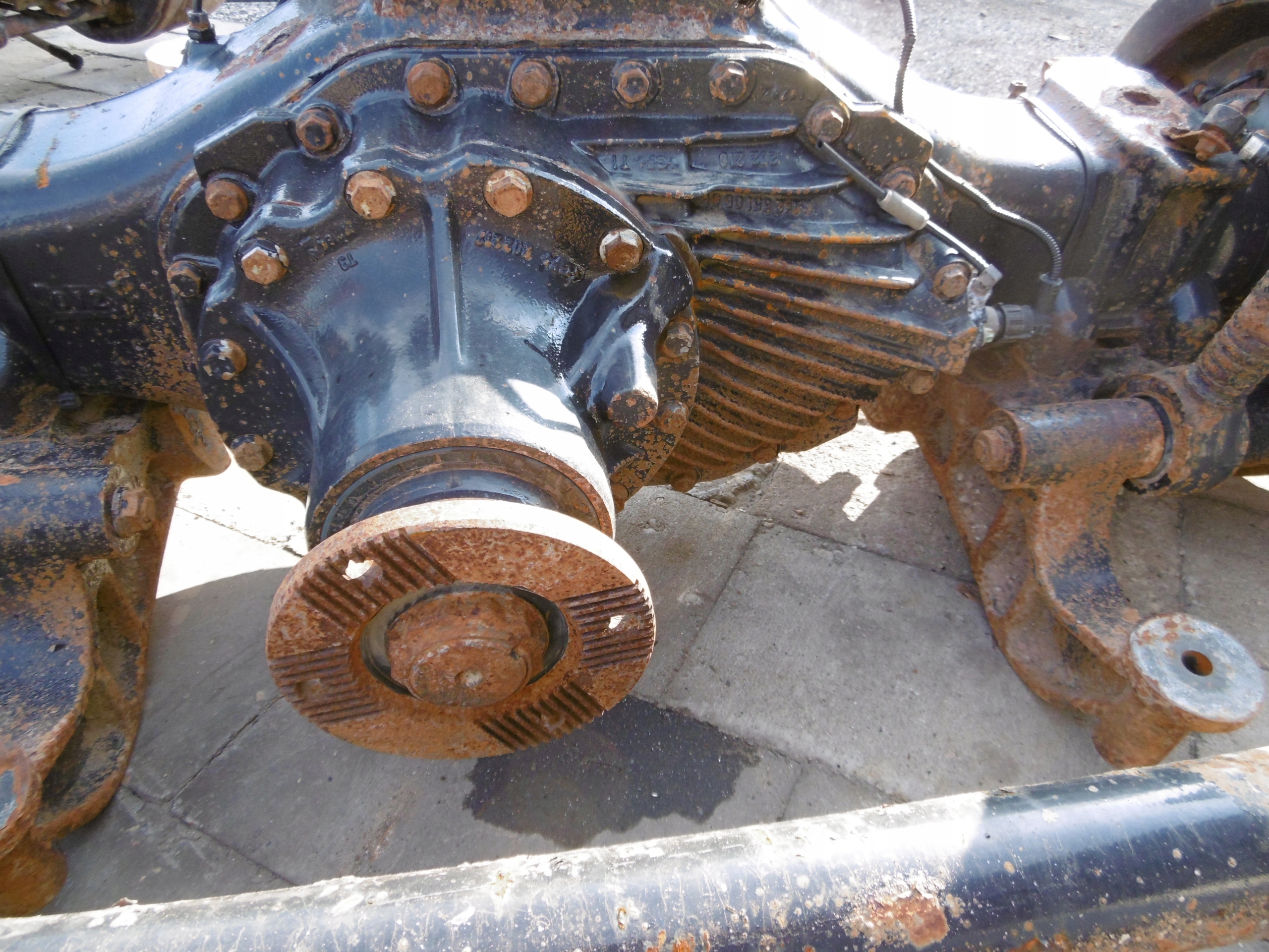 Чулок среднего моста ман тгс. Задний мост ман тга. Задний мост ман тгс. Передний мост ман тгс. Редуктор моста ман тга.