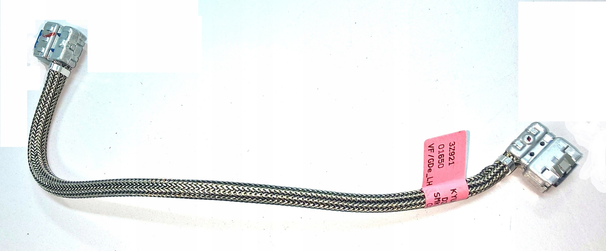 Кия спортейдж 3 прокладка проводов под усилитель. Протяжка силового провода киа сид 2008. Кабель 8мм2. Адаптер для подключения регистратора ceed 2. Киа сид провод массы.