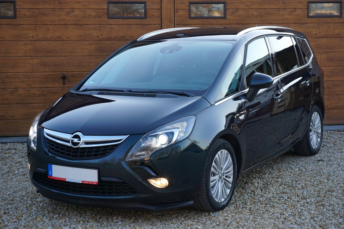 Opel Zafira Tourer панорамная крыша