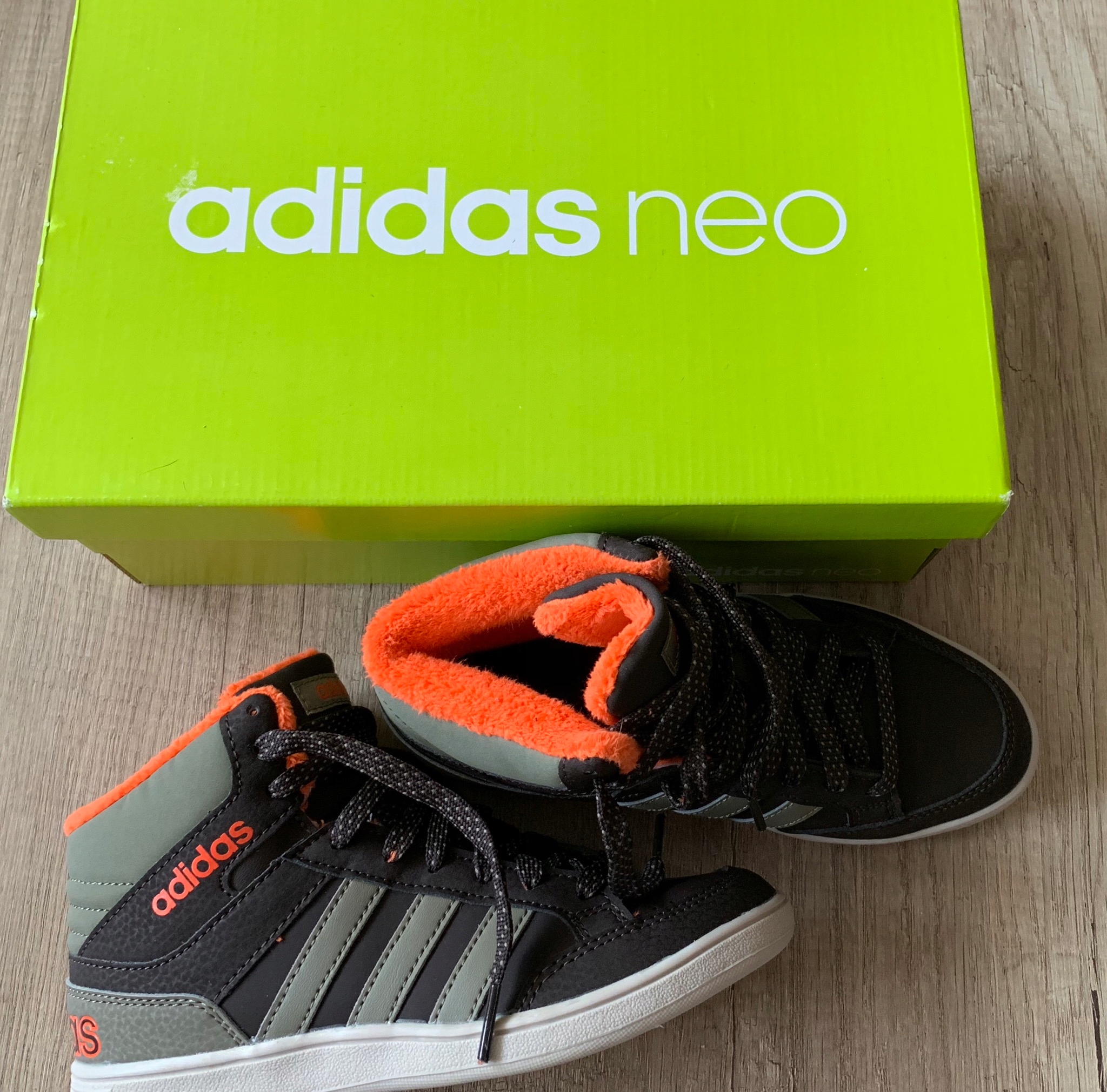 ADIDAS NEO rozm 33 NoWE ADIDAS NEO rozm 33 NoWE