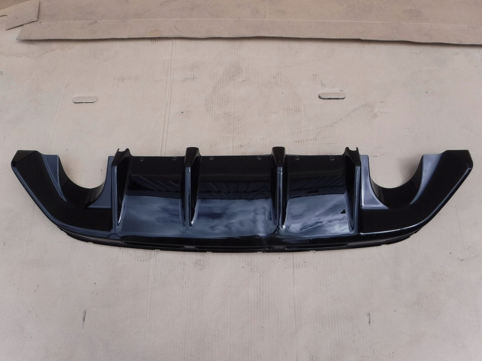 диффузор радиатора форд фокус 3. диффузор форд фокус 2 рестайлинг. диффузор форд фокус 2. диффузор 1/2. радиатор охлаждения с вентилятором ваз 2190.