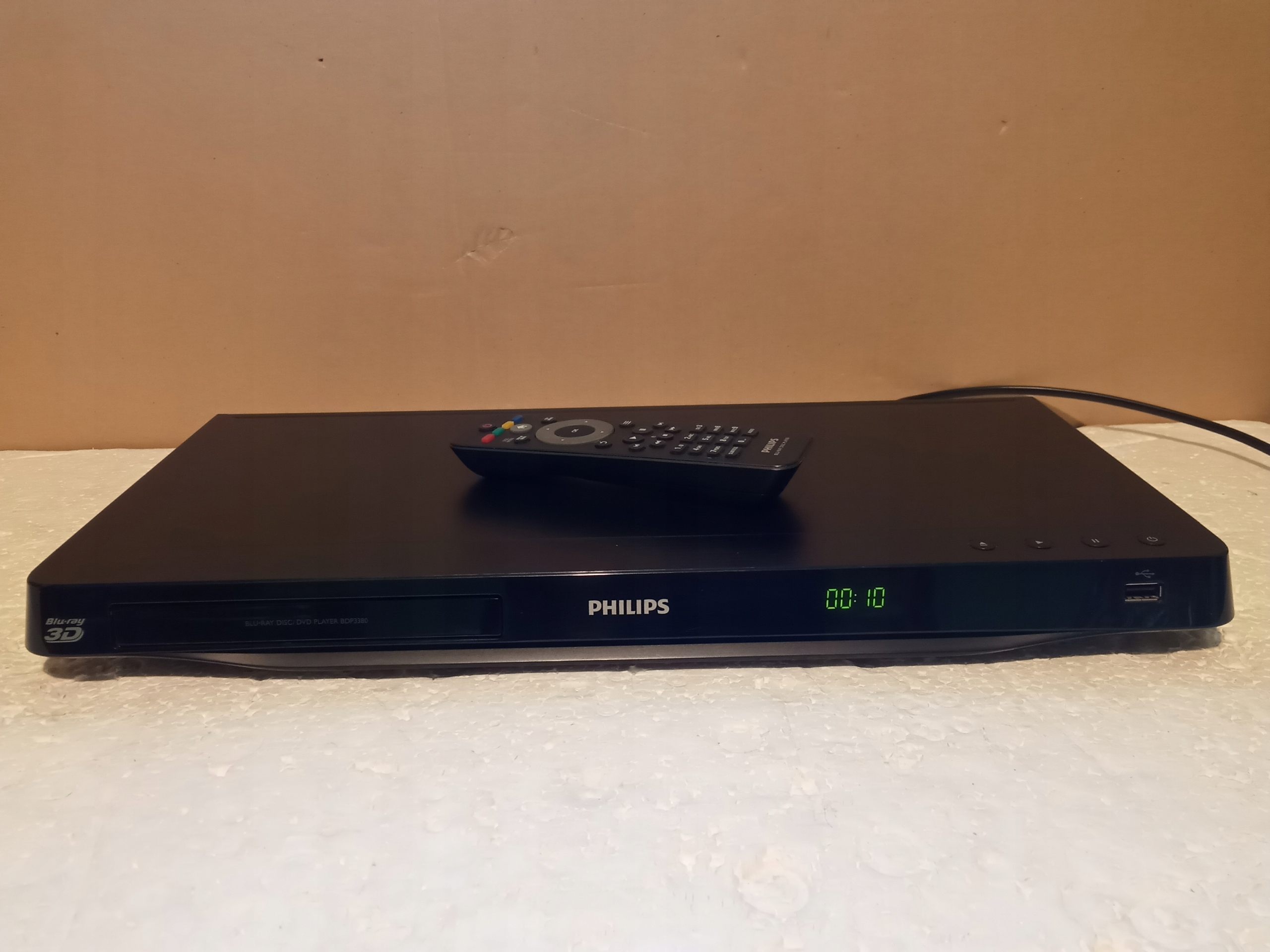 Odtwarzacze Blu-ray Philips cena od 100 cena do 200 w