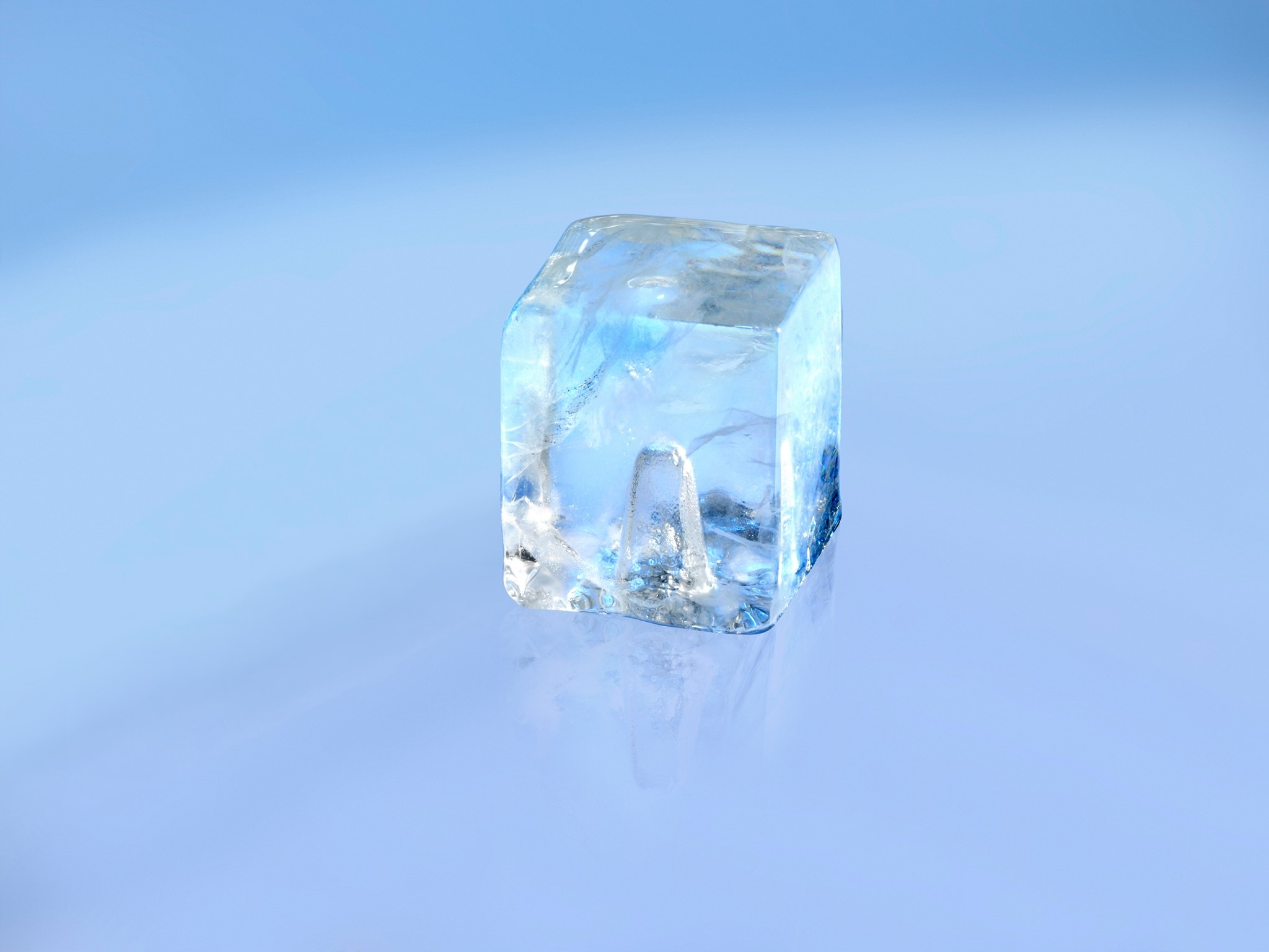 Замерзший байкал. Ледяная пятерка. Вода со льдом. Криопакет охлаждающий многоразовый гелевый. Лед 5.