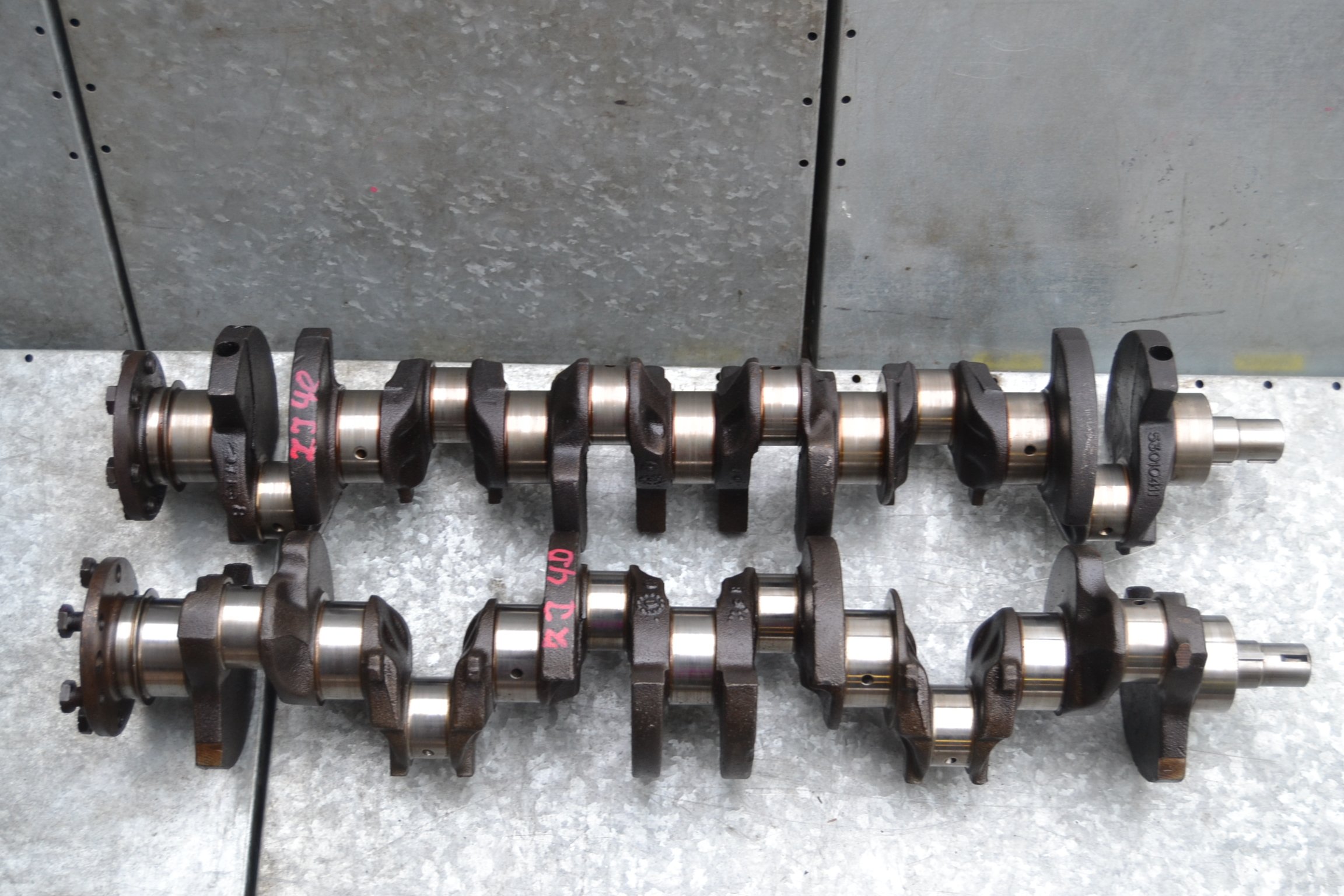 коленвал митсубиси паджеро. номер коленвала. 2. коленвал приора 16 клапанов. коленчатый вал ваз 2112.