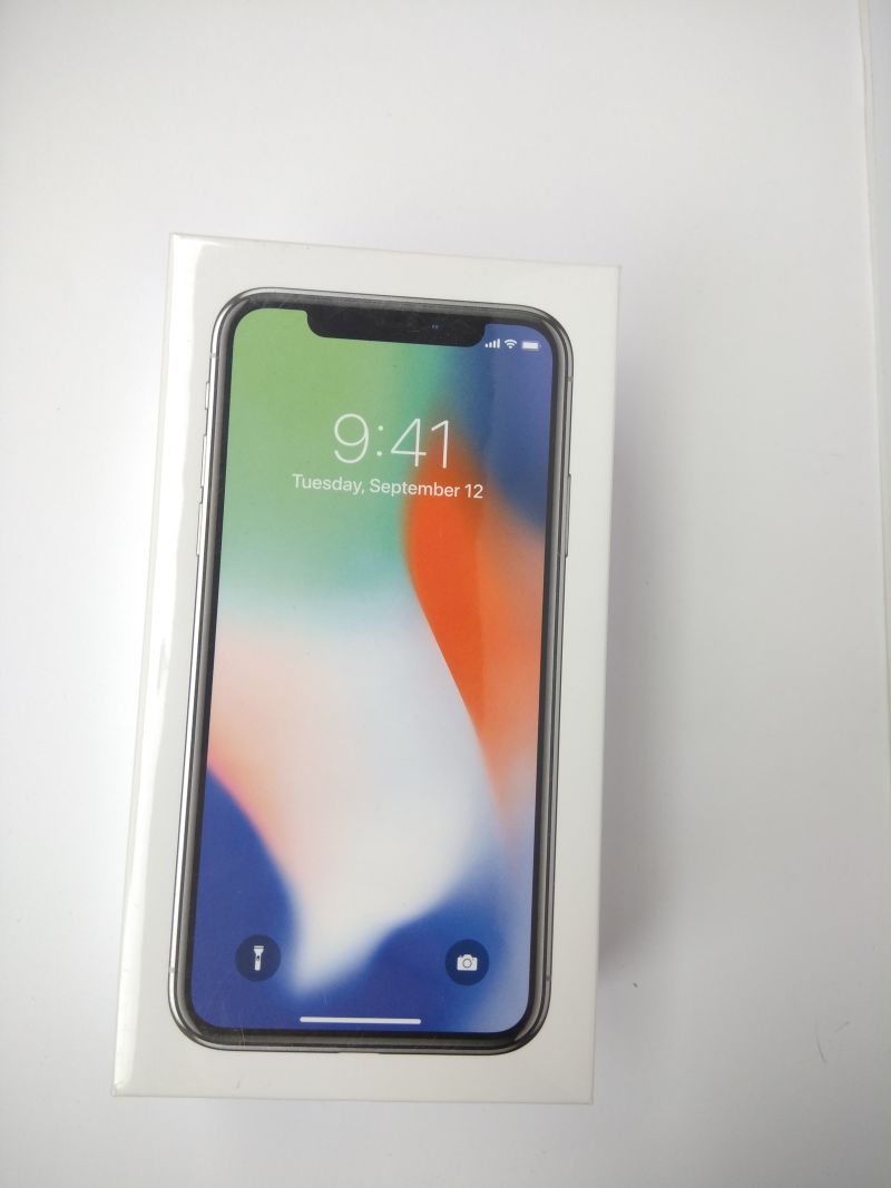 UŻYWANY POLSKI APPLE IPHONE X 64GB SILVER - 8304650668 - oficjalne