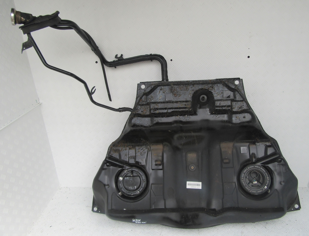 Топливный бак w221 дизель. Бак топливный мерседес 221. Бак мерседес 221. Бак топливный мерседес 221. Бак mercedes w221.