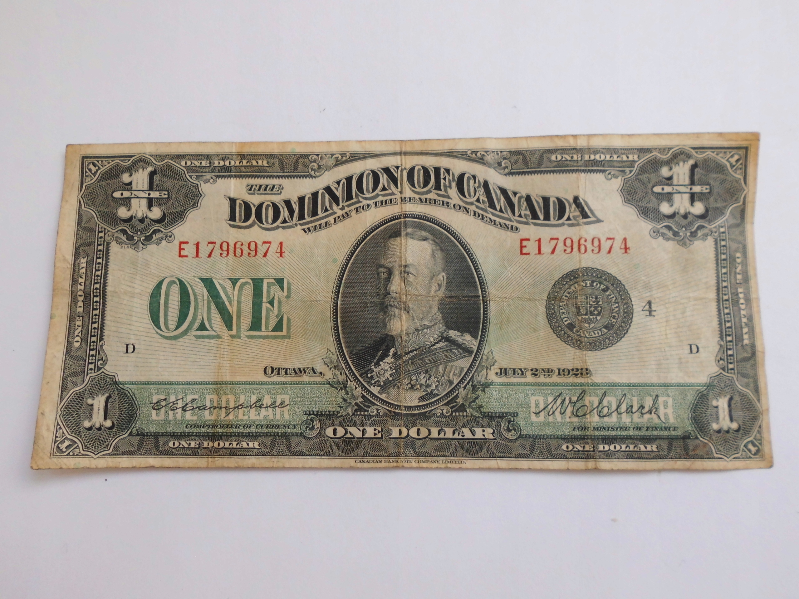 валютная политика сша. 5 долларов в рублях. Samsung note 10 plus. 0 note. россияда доллар курси 100$.