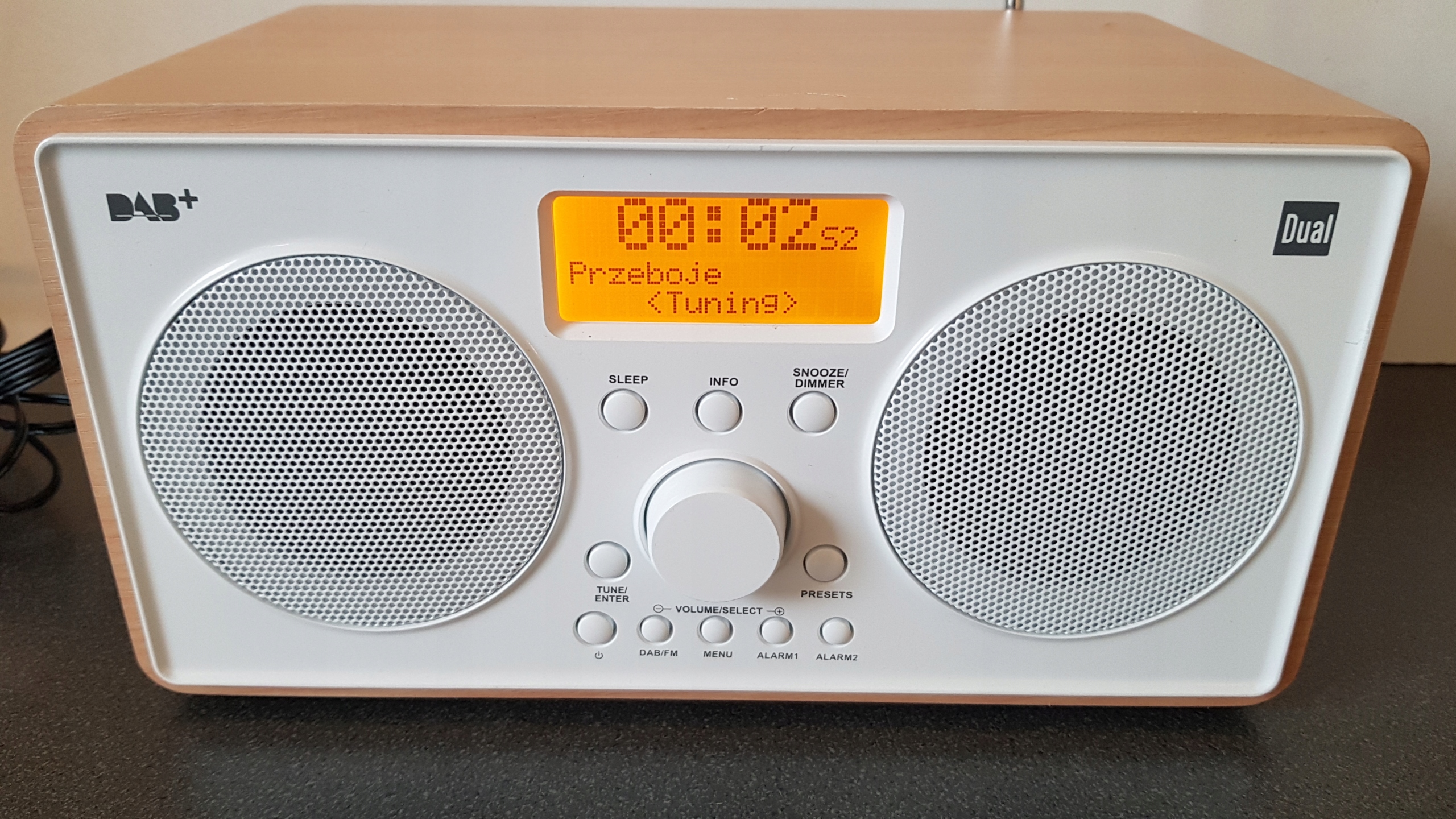 Nowoczesne radio cyfrowe Dual DAB 27 DAB+ FM RETRO 7981124220