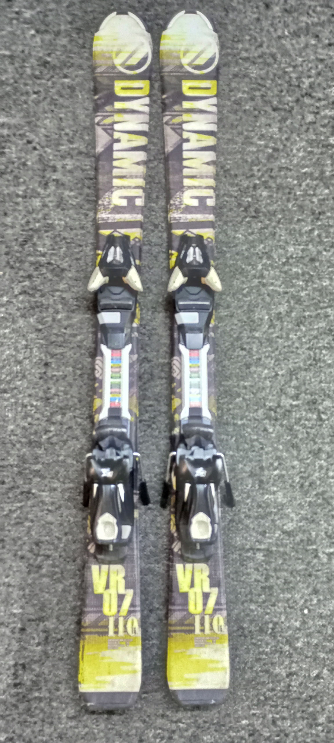 スキー 159cm DYNAMIC PERFORM VR07 ATOMIC