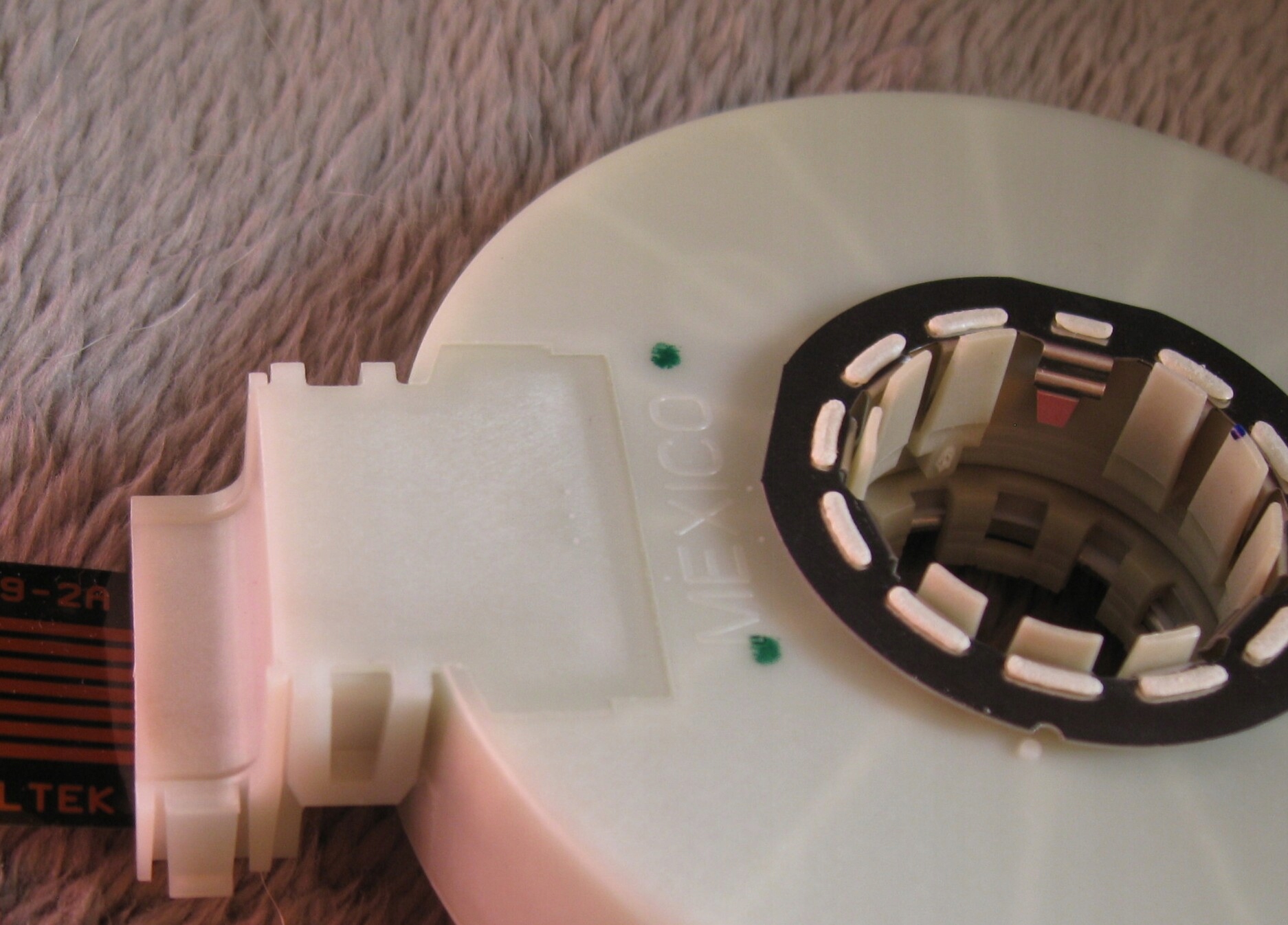 Замена датчика угла поворота рулевого колеса опель корса д - 80 фото