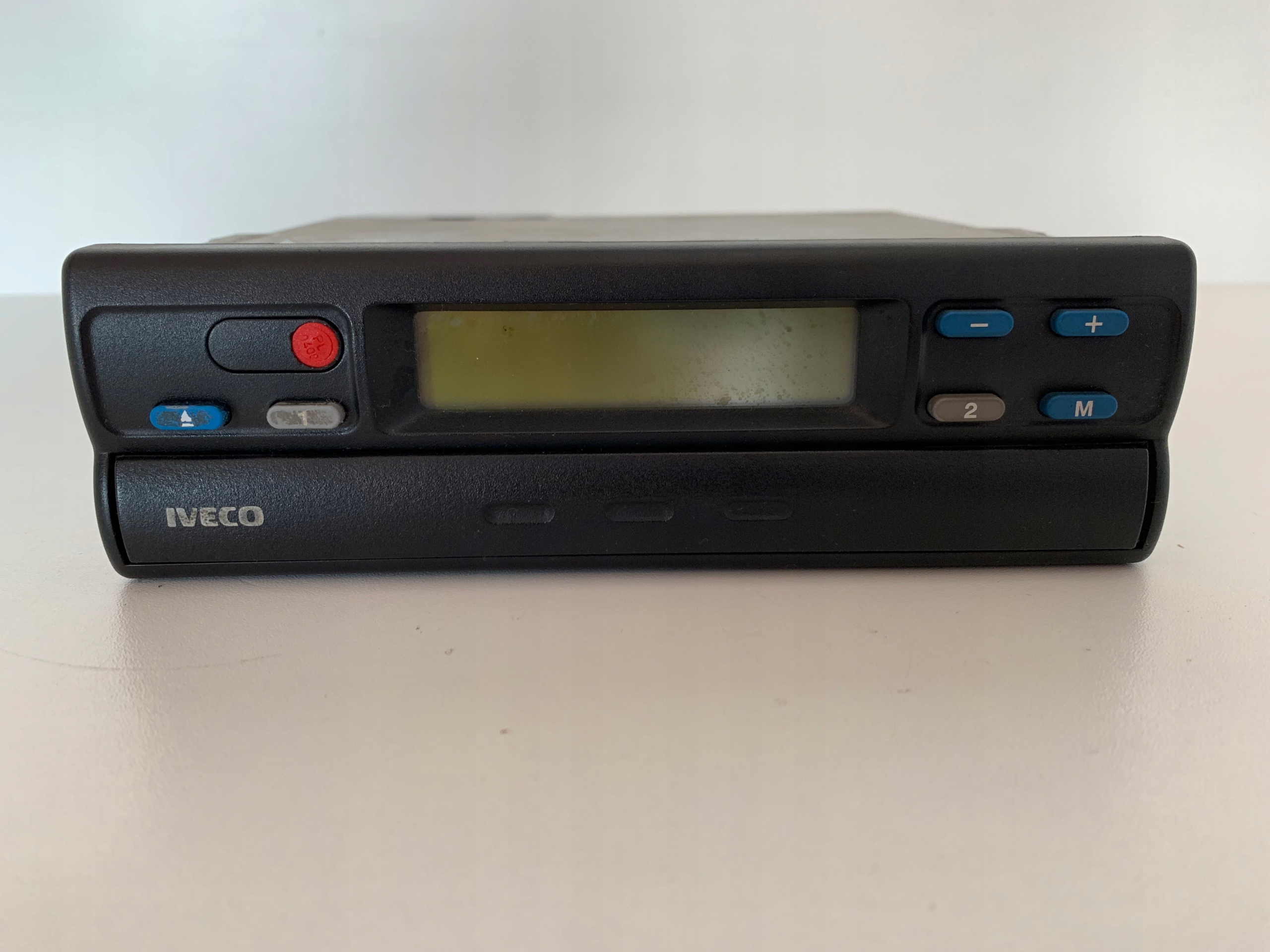 тахографы на часах. тахограф в iveco daily express. тахограф ивеко. тахограф в iveco daily. тахограф ивеко.