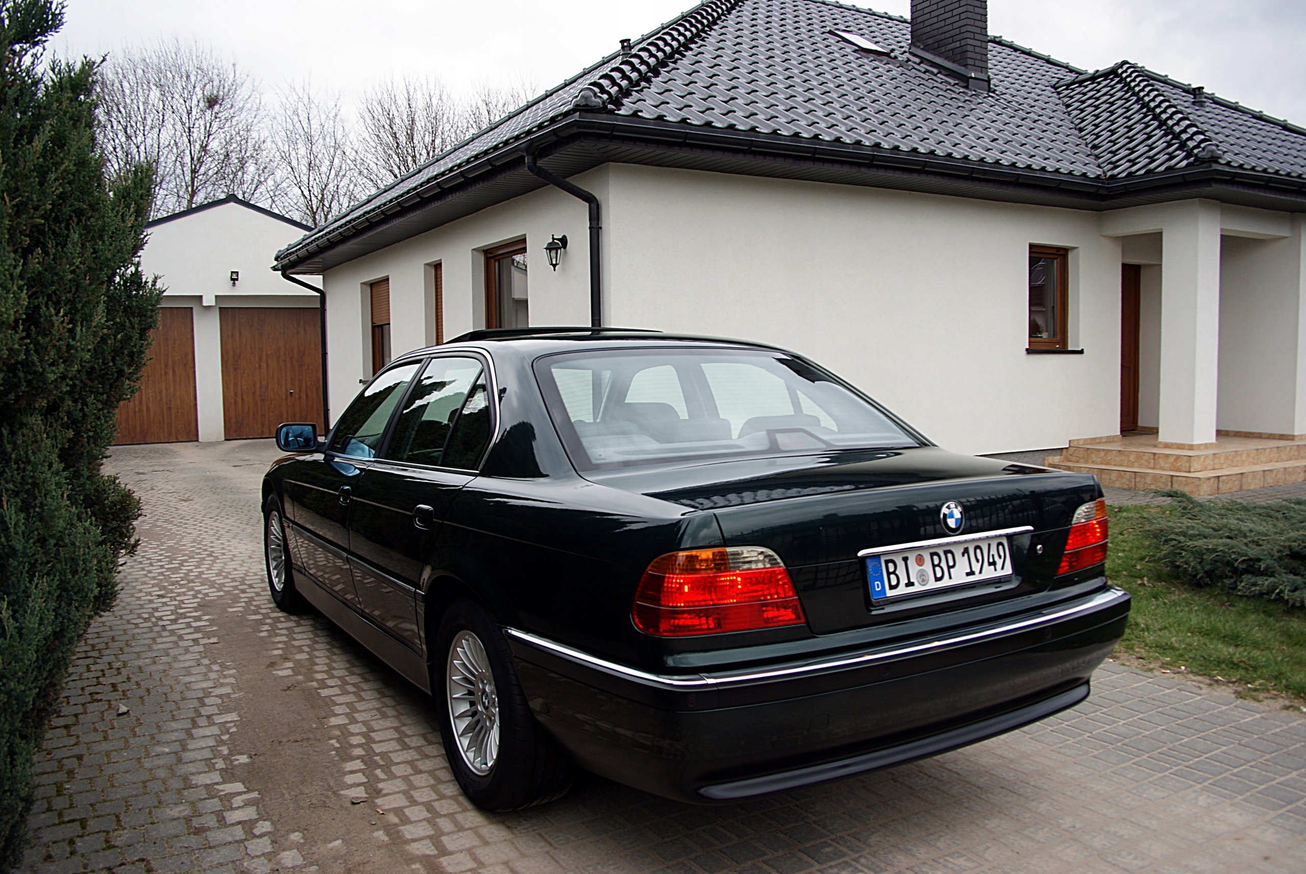 BMW E38 735i V8 z Niemiec 170 tyś km zobacz opis