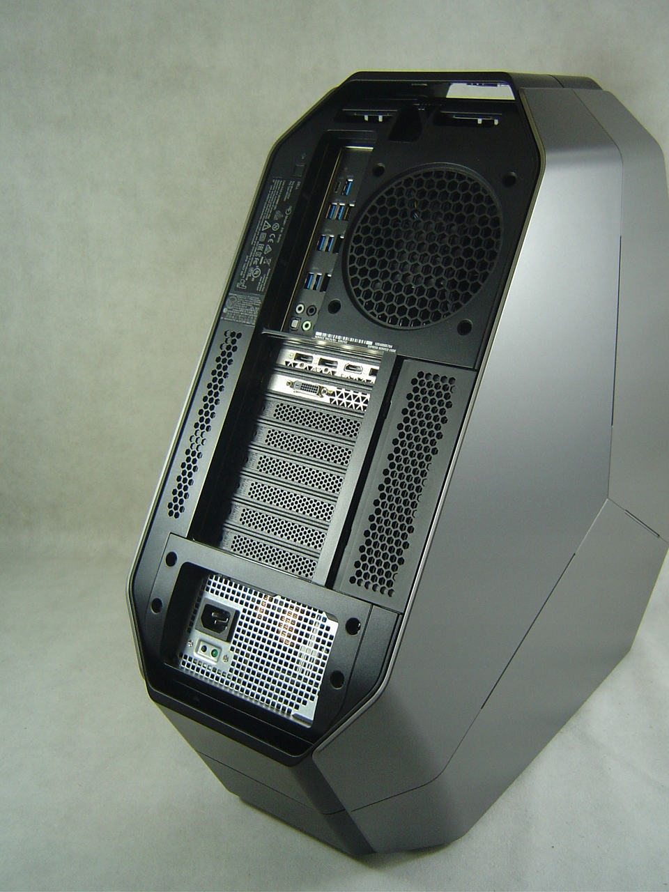 Alienware Area 51 R5 i77800X 16GB 256SSD GTX 1080 7887674107