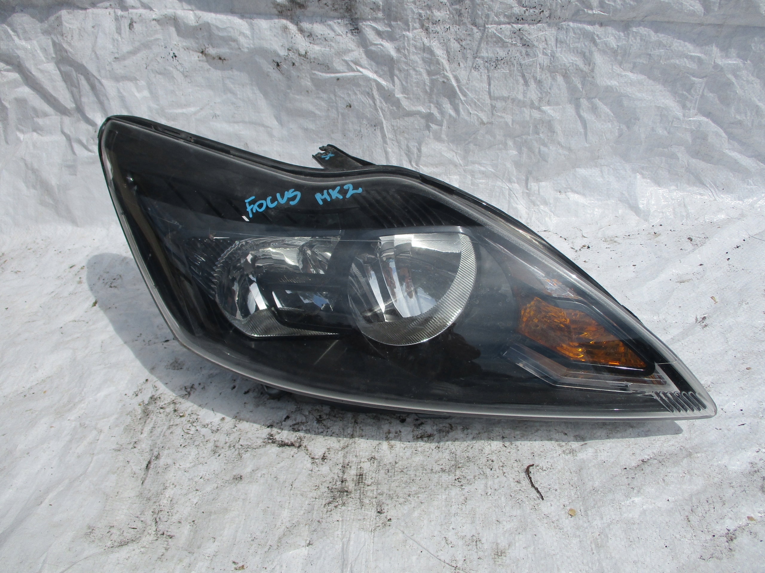 Ford Focus Mk2 lift prawa przednia lampa europa