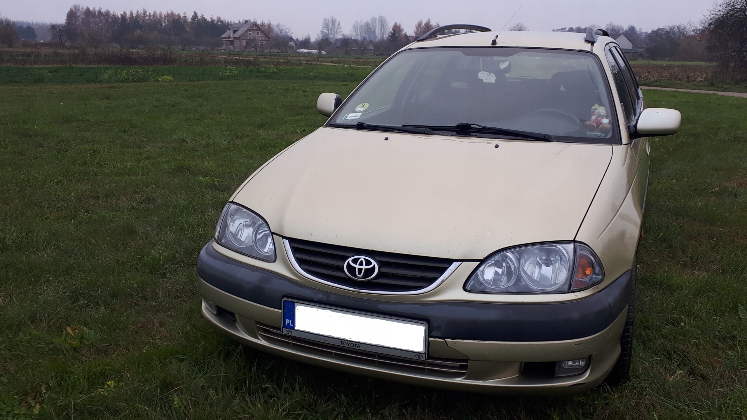 Toyota Avensis D4D kombi 2001r 8182058212 oficjalne