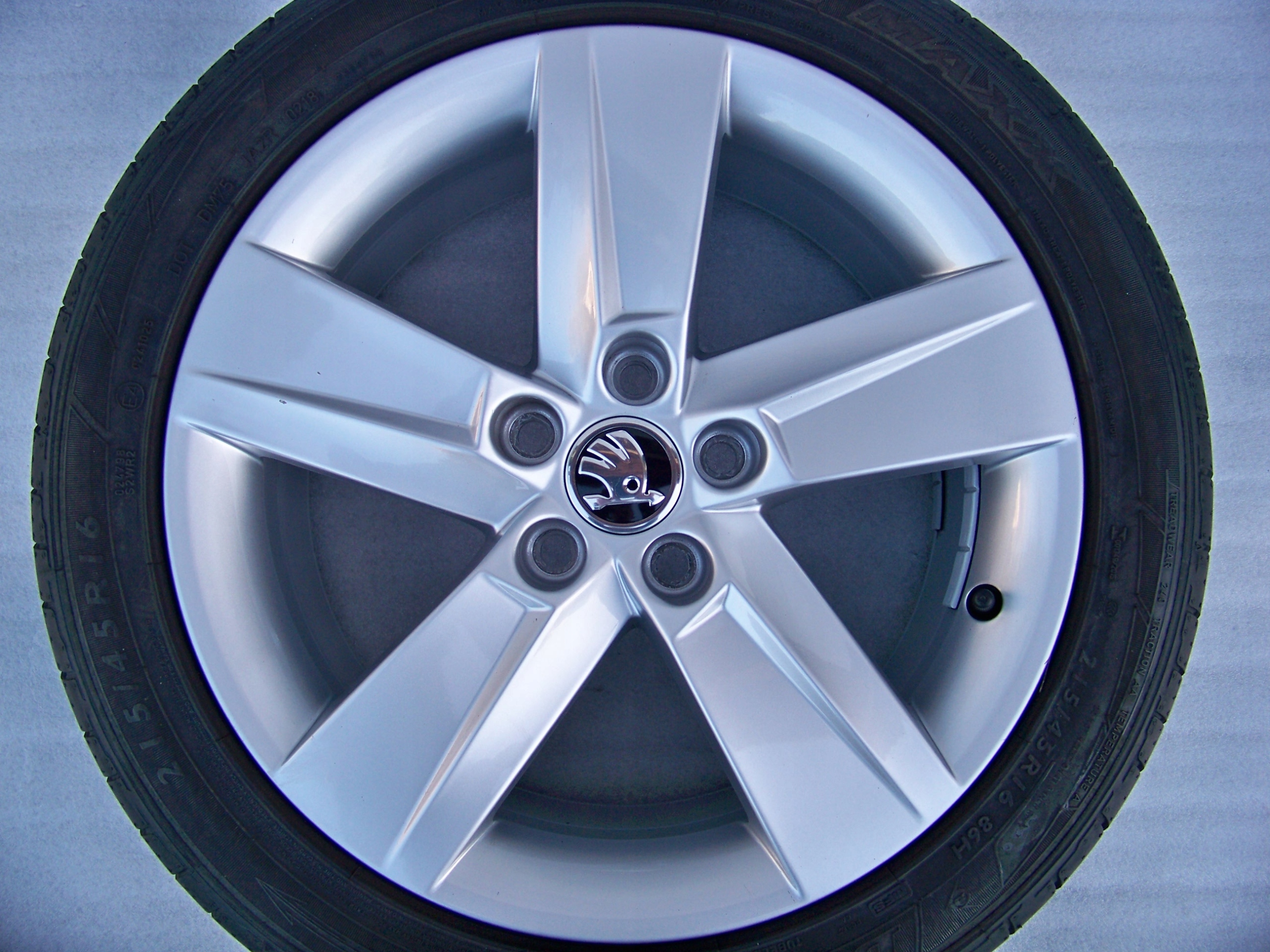 FELGI ALUFELGI 16 SKODA FABIA RAPID VW POLO 5X100 7669589963