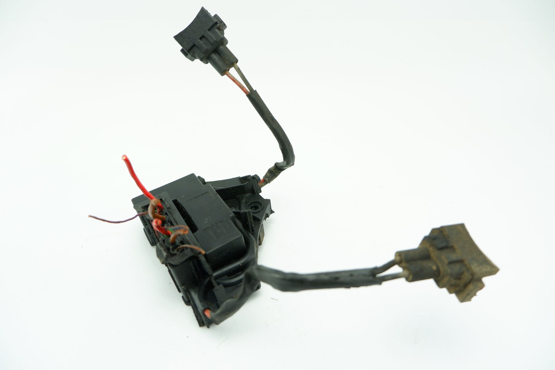 Блок управления вентилятором опель вектра. Блок управления вентилятором опель вектра с. Блок управления вентилятором w218. Реле скорости вентилятора опель вектра ц. 8.