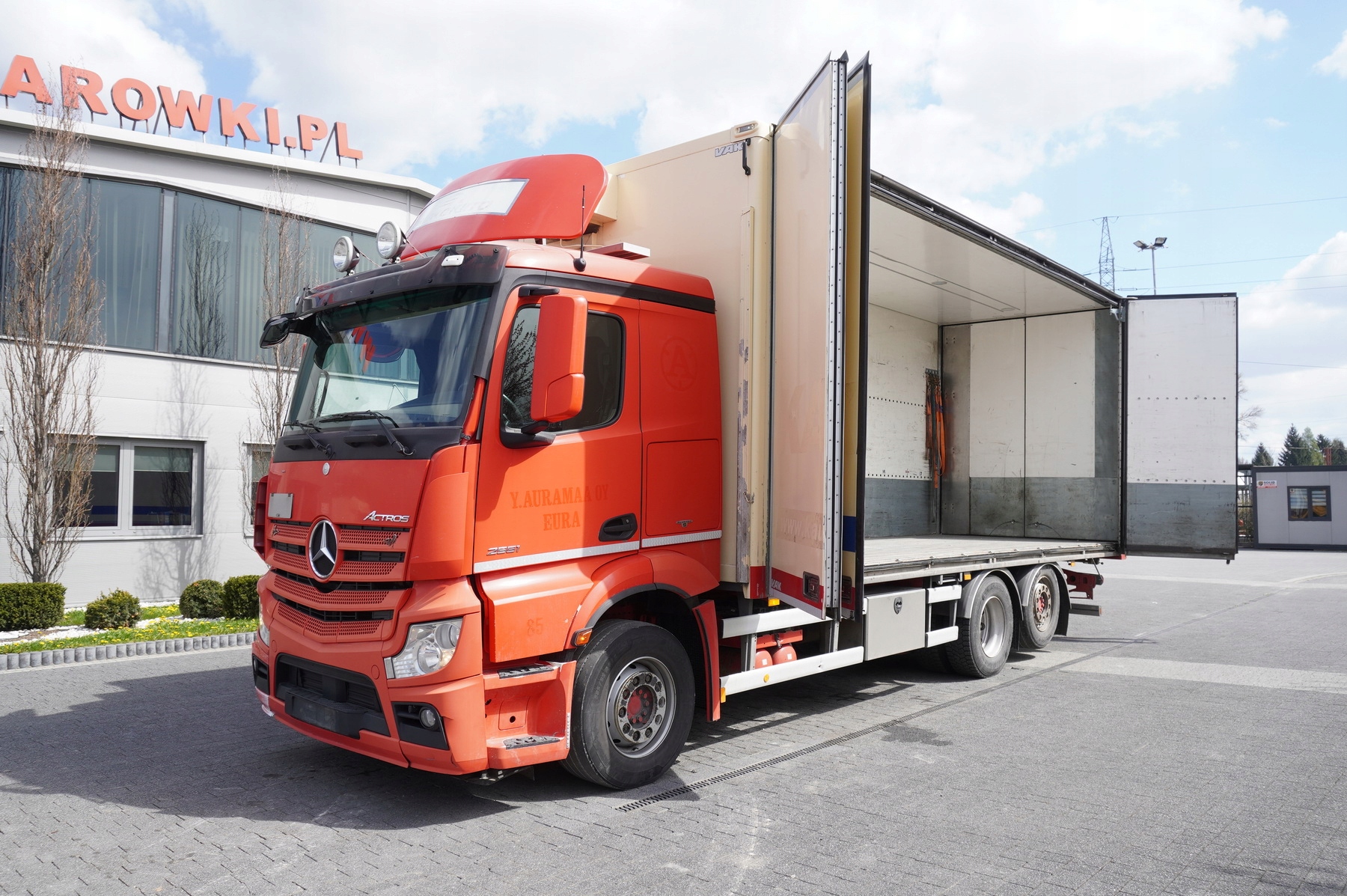 Mercedes Benz Actros ads
