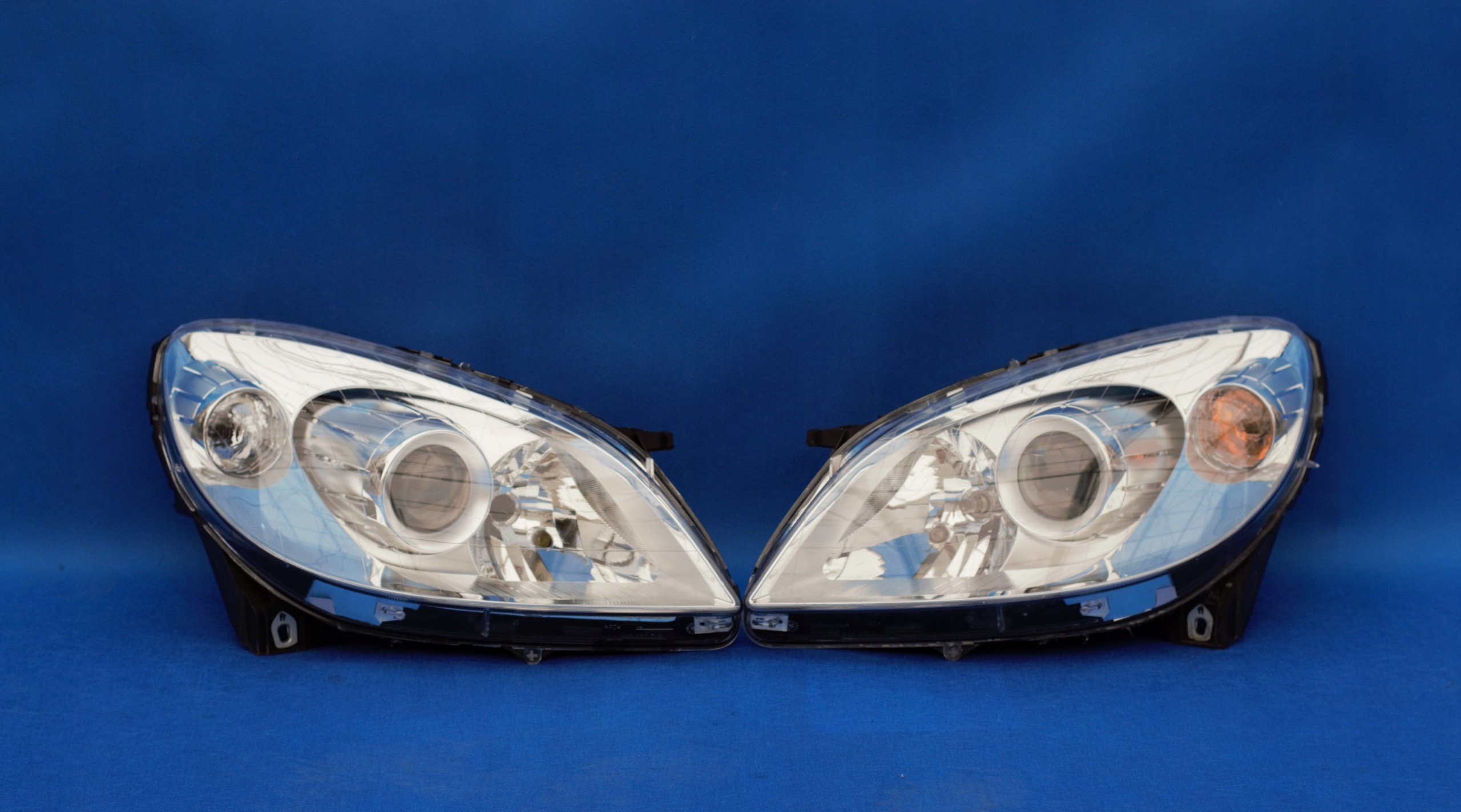 MERCEDES B KLASA W245 LAMPA LAMPY H7 PRAWA LEWA