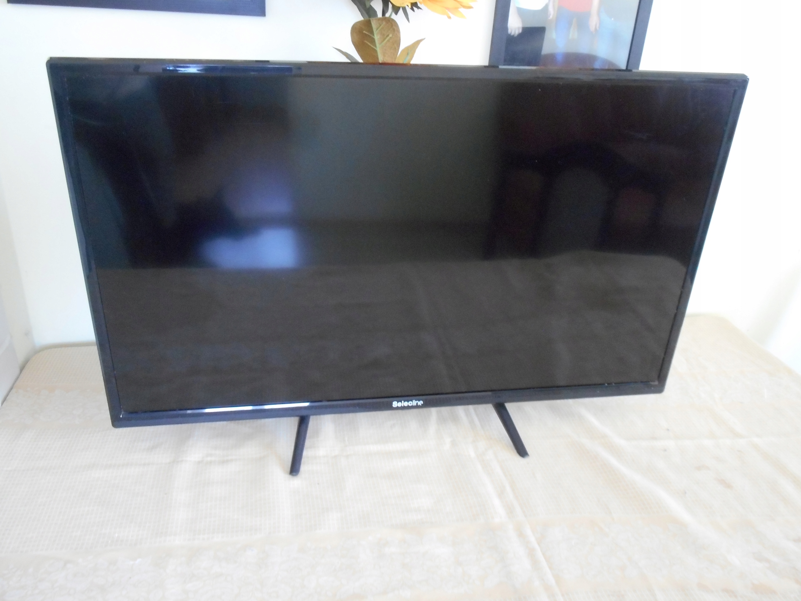 SELECLINE LE-2219D TV LED Full HD 54 cm pas cher 