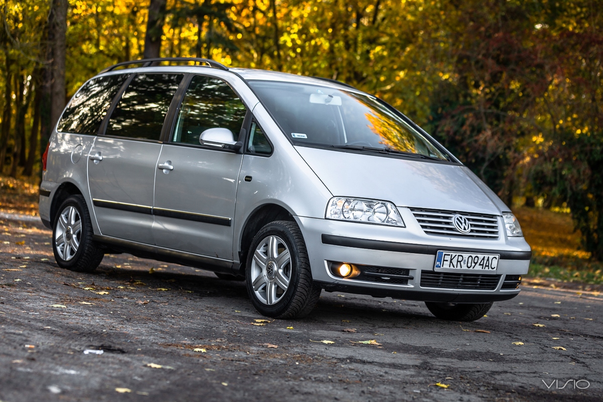 Фольксваген шаран 2001 год. Volkswagen Sharan 1.9 TDI. Фольксваген Шаран 2001 года 1.9 тди. VW Sharan 1.9 TDI вектор. Sharan 1.9 TDI экстерьер.