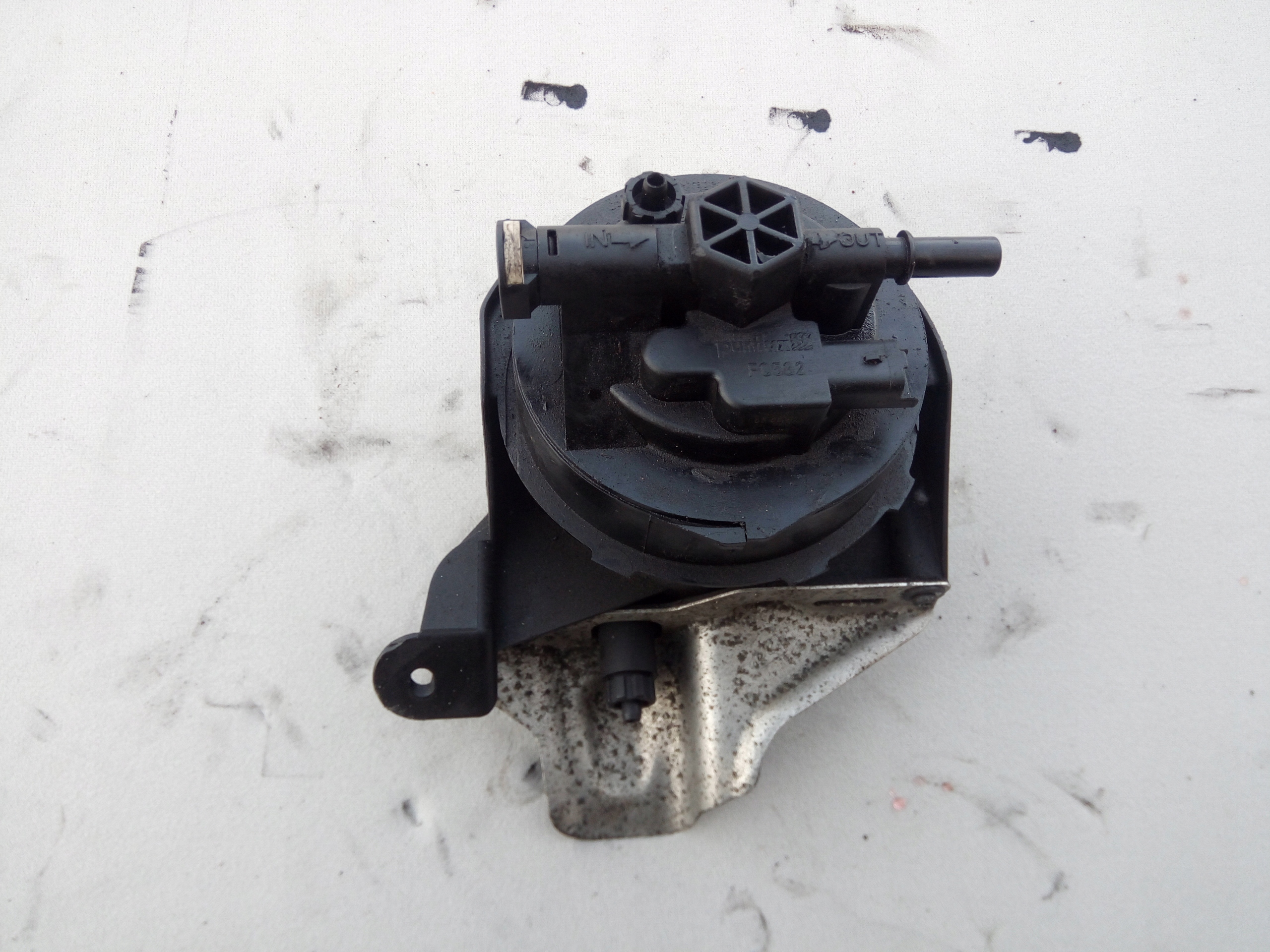 1698690 ford s max