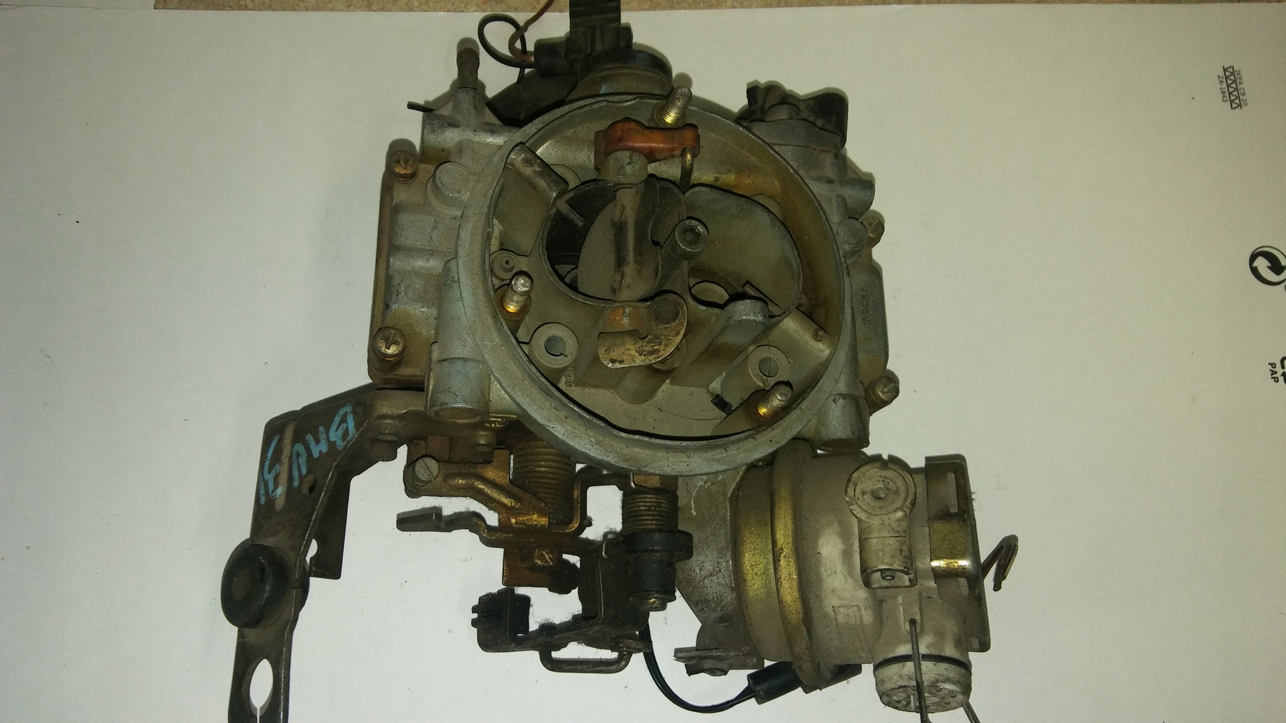 Карбюратор 6bx. Карбюратор новый на golf 2 pierburg 2ee. Электронный карбюратор гольф 2. Эдельброк 4х камерный 600cfm. Карбюратор holley 750 cfm yfcnhjbrf.