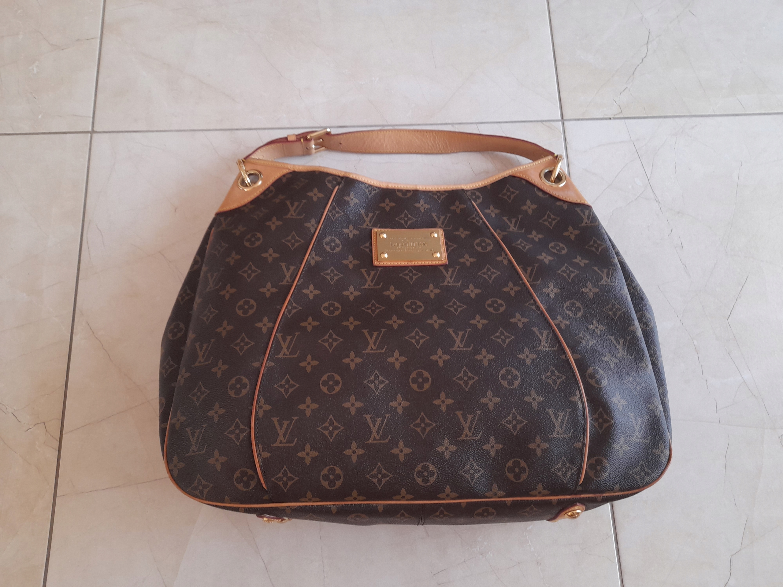 Josh - Back - Louis - Monogram - Vuitton - M41530 – Precio de los bolsos  Louis Vuitton Sologne de segunda mano - Macassar - LOUIS VUITTON Estrela GM  Monogram Canvas Shoulder Bag Limited Edition - Pack