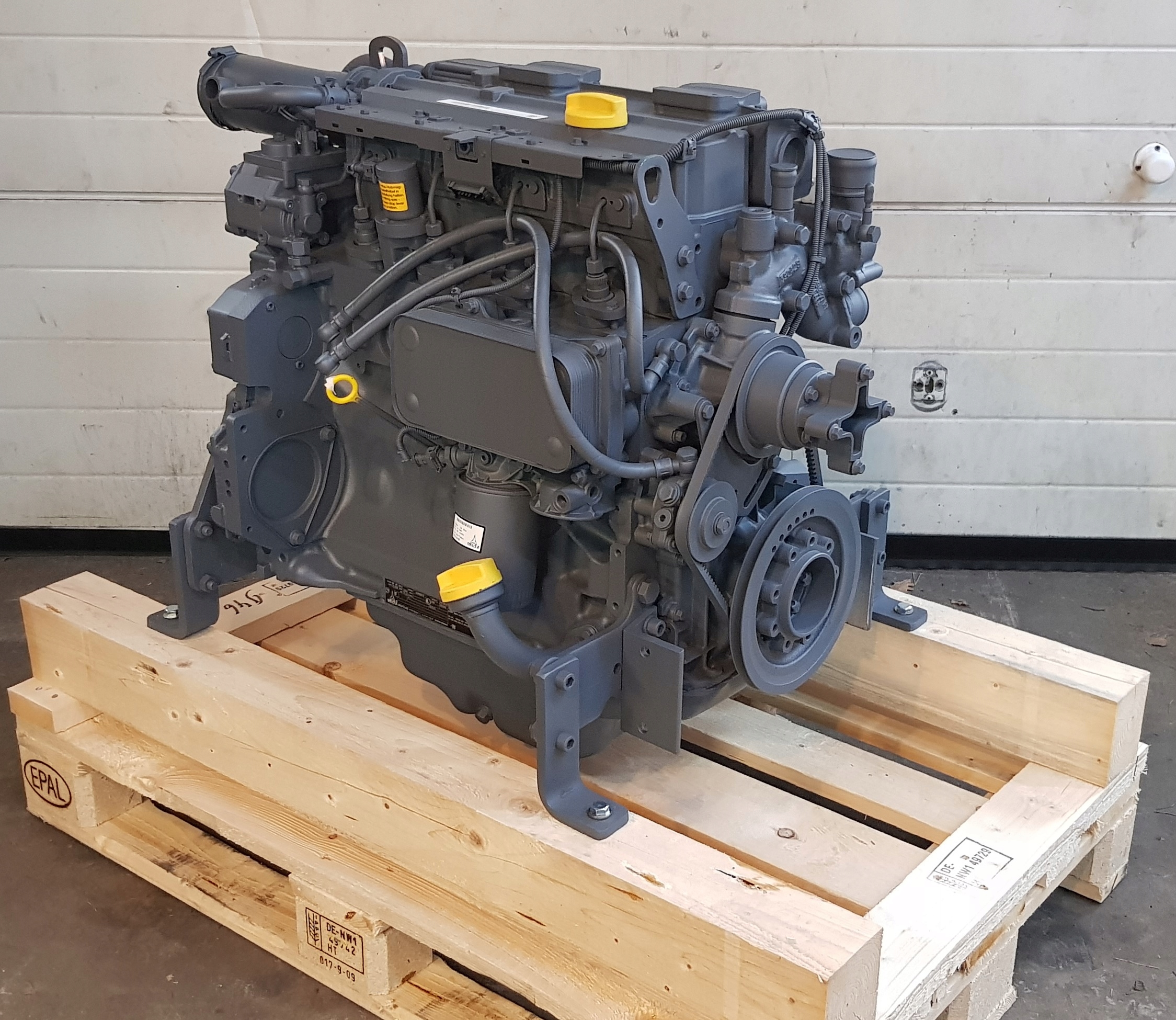Deutz bf4m1013. Дизель deutz bf8m716. Deutz bf 4m. Deutz bf 4m. Deutz bf 4m.