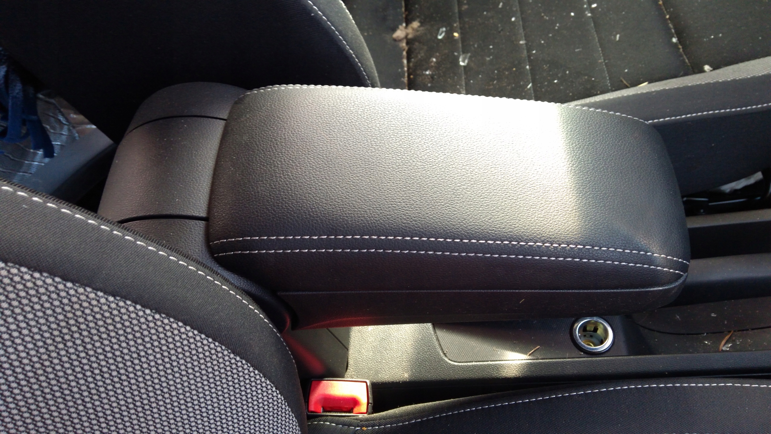 подлокотник школа рапид 2. подлокотник шкода рапид 2016. подлокотник skoda rapid 2016. подлокотник шкода рапид. подлокотник шкода рапид.