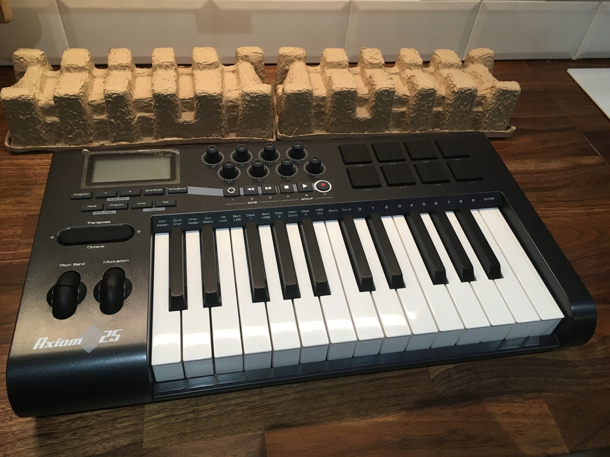 MAudio Axiom 25 MK1 MIDI Keyboard 7790201786 oficjalne archiwum