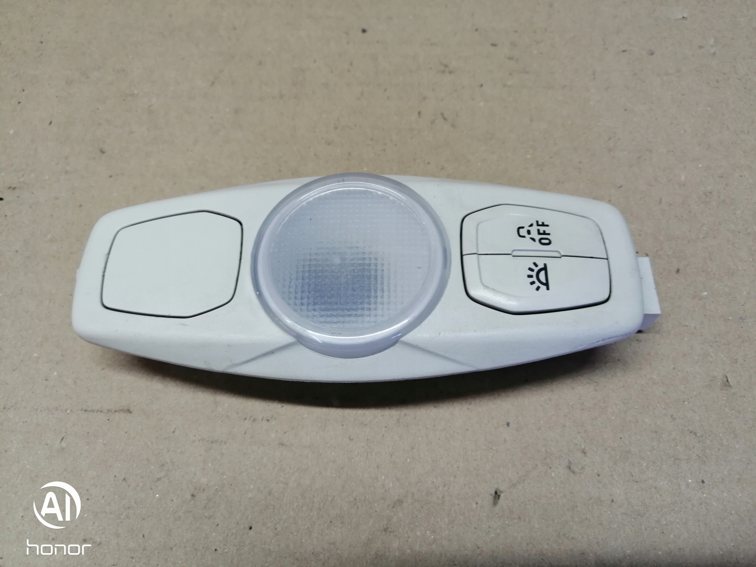 Лампочка дальнего света пежо 207. Ford c max лампы. Bm5113776ed. Лампочки подсветки номера форд фиеста 5. Лампочки в противотуманные фары форд max 2006.