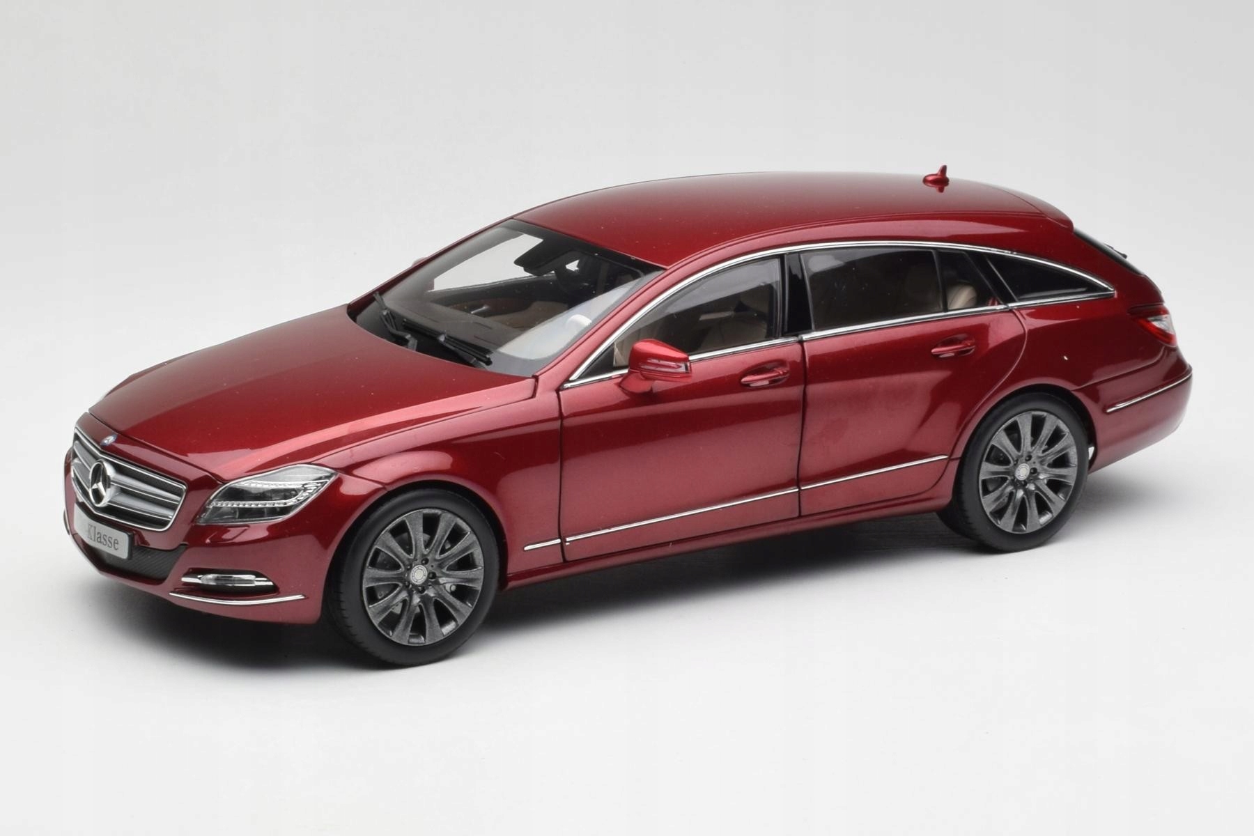 mercedes cls w kategorii Samochody w Oficjalnym Archiwum