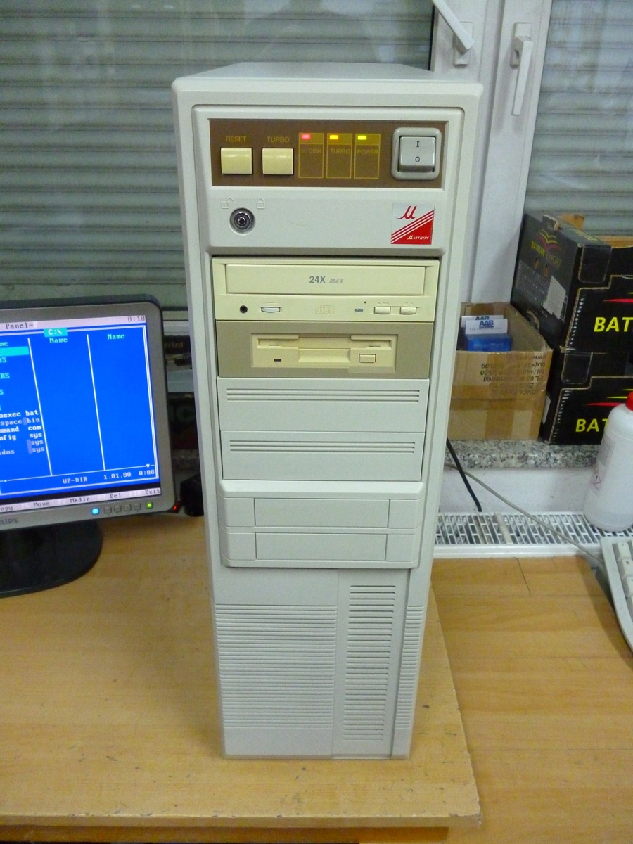デスクトップPC　Intel 486 Vintage ？　ジャンク品 デスクトップPC Intel 486 Vintage ？ ジャンク品 デスクトップPC