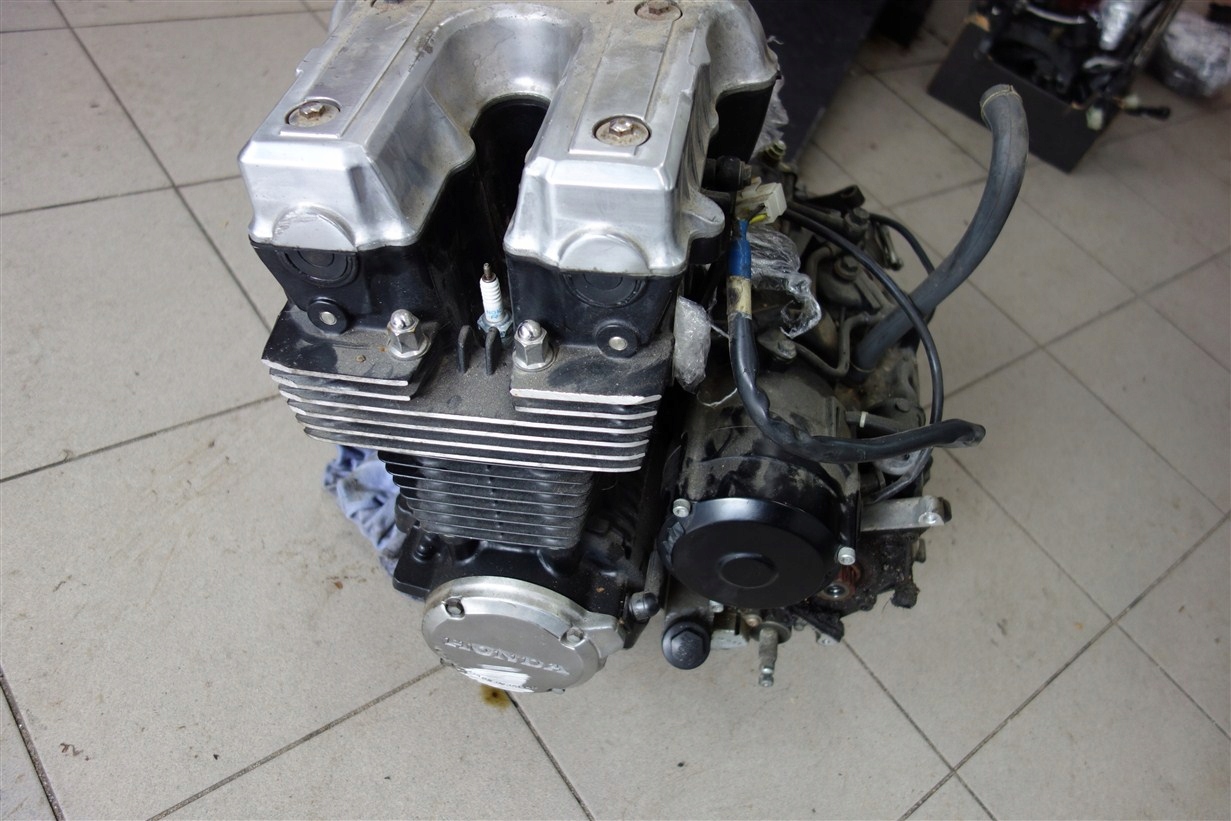 Honda CB 750 engine