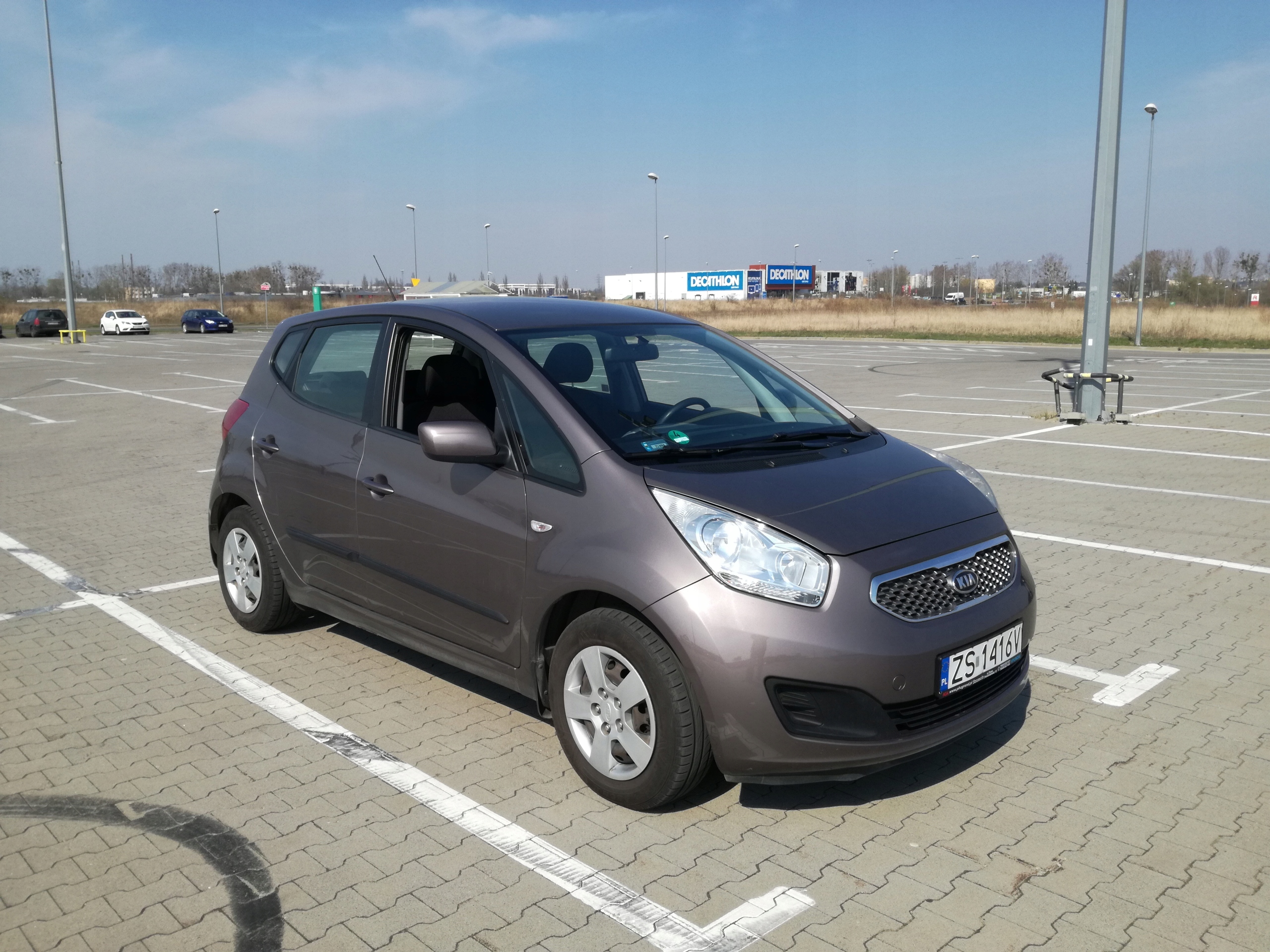 KIA VENGA 1,4 BENZYNA 2011 8169930703 oficjalne